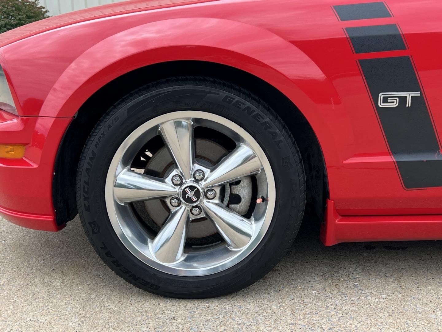 2006 RED /Red Leather Ford Mustang GT Deluxe Convertible (1ZVHT85H965) with an 4.6L V8 engine, Automatic transmission, located at 2990 Old Orchard Rd., Jackson, MO, 63755, 37.354214, -89.612106 - 2006 Ford Mustang GT Deluxe 118xxx miles Rear Wheel Drive 4.6L V8 Automatic Leather Power Driver Seat Cruise Power Windows/Locks/Mirrors We have financing available and we accept trades! Fill out a credit application on our website or come by today! If you have any questions, give us a cal - Photo#30