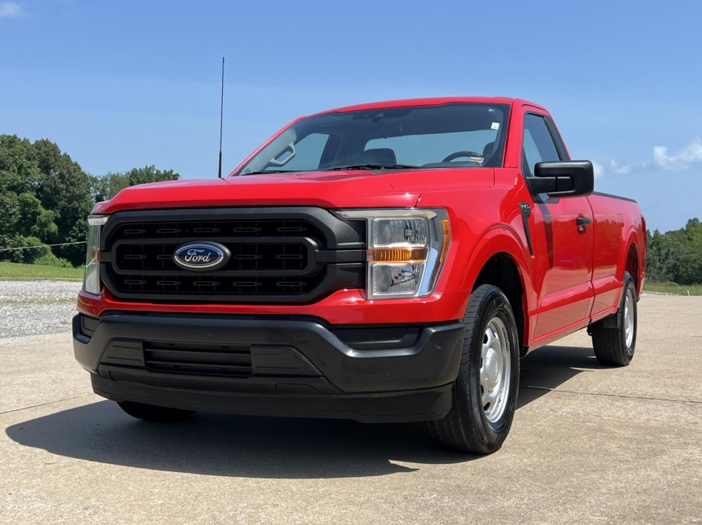 2021 RED /Gray Cloth Ford F-150 XL 6.5-ft. Bed 2WD (1FTMF1CB2MK) with an 3.3L V6 engine, Automatic transmission, located at 2990 Old Orchard Rd., Jackson, MO, 63755, 37.354214, -89.612106 - 2021 Ford F-150 XL 1-Owner 111xxx miles Rear Wheel Drive 3.3L V6 Automatic Backup Camera Bluetooth Cruise Power Windows/Locks/Mirrors We have financing available and we accept trades! Fill out a credit application on our website or come by today! If you have any questions, give us a call - Photo#3
