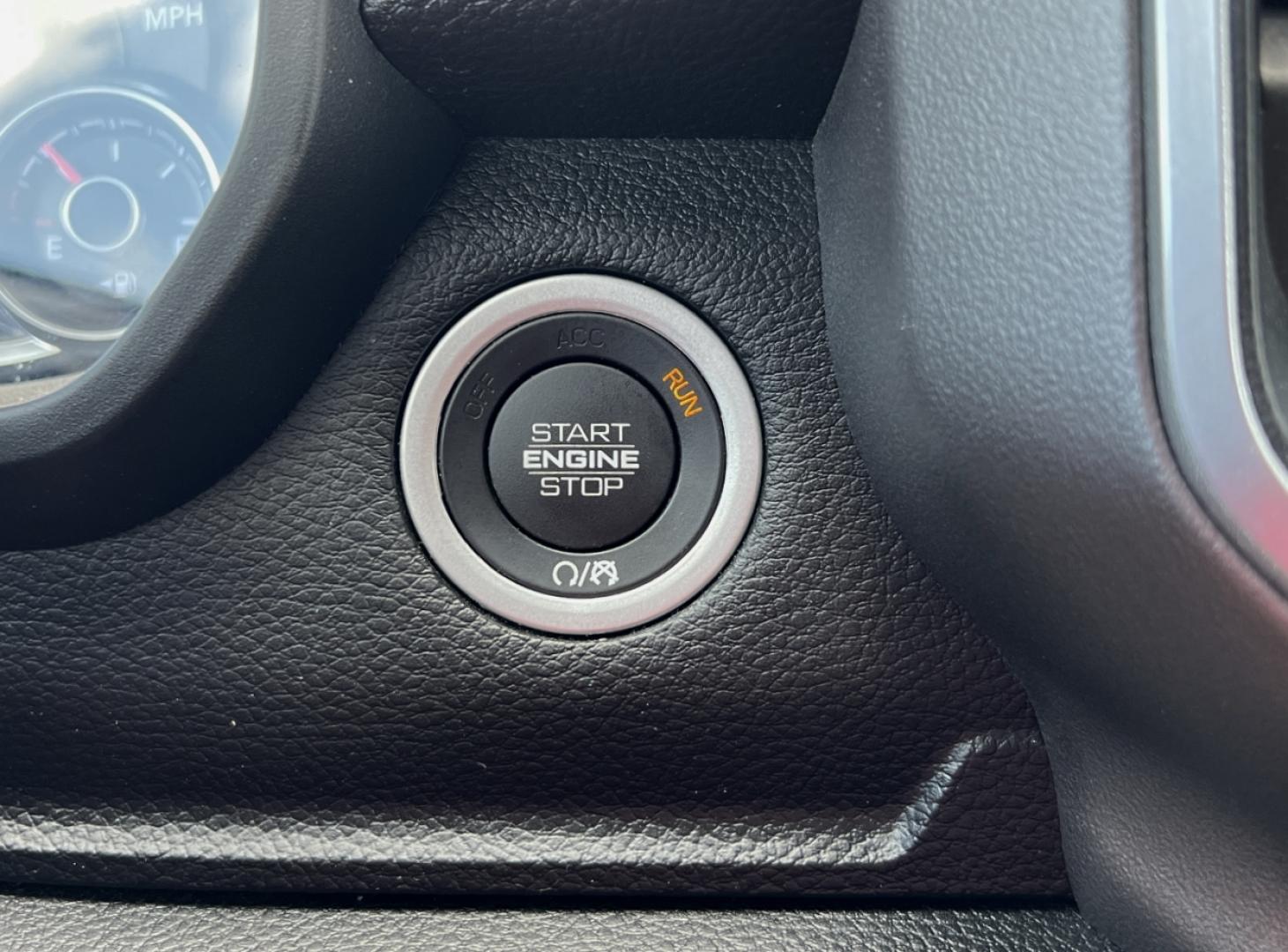 2020 BLACK /Gray Cloth RAM 1500 Big Horn Crew Cab SWB 4WD (1C6SRFFT3LN) with an 5.7L V8 engine, Automatic transmission, located at 506 S. Kingshighway, Cape Girardeau, MO, 63703, (573) 235-5000, 37.294991, -89.553635 - 2020 Ram 1500 Big Horn Only 43xxx miles 4x4 5.7L V8 Automatic Backup Camera Power Driver Seat Bluetooth Remote Start Cruise Power Windows/Locks/Mirrors We have financing available and we accept trades! Fill out a credit application on our website or come by today! If you have any questio - Photo#22