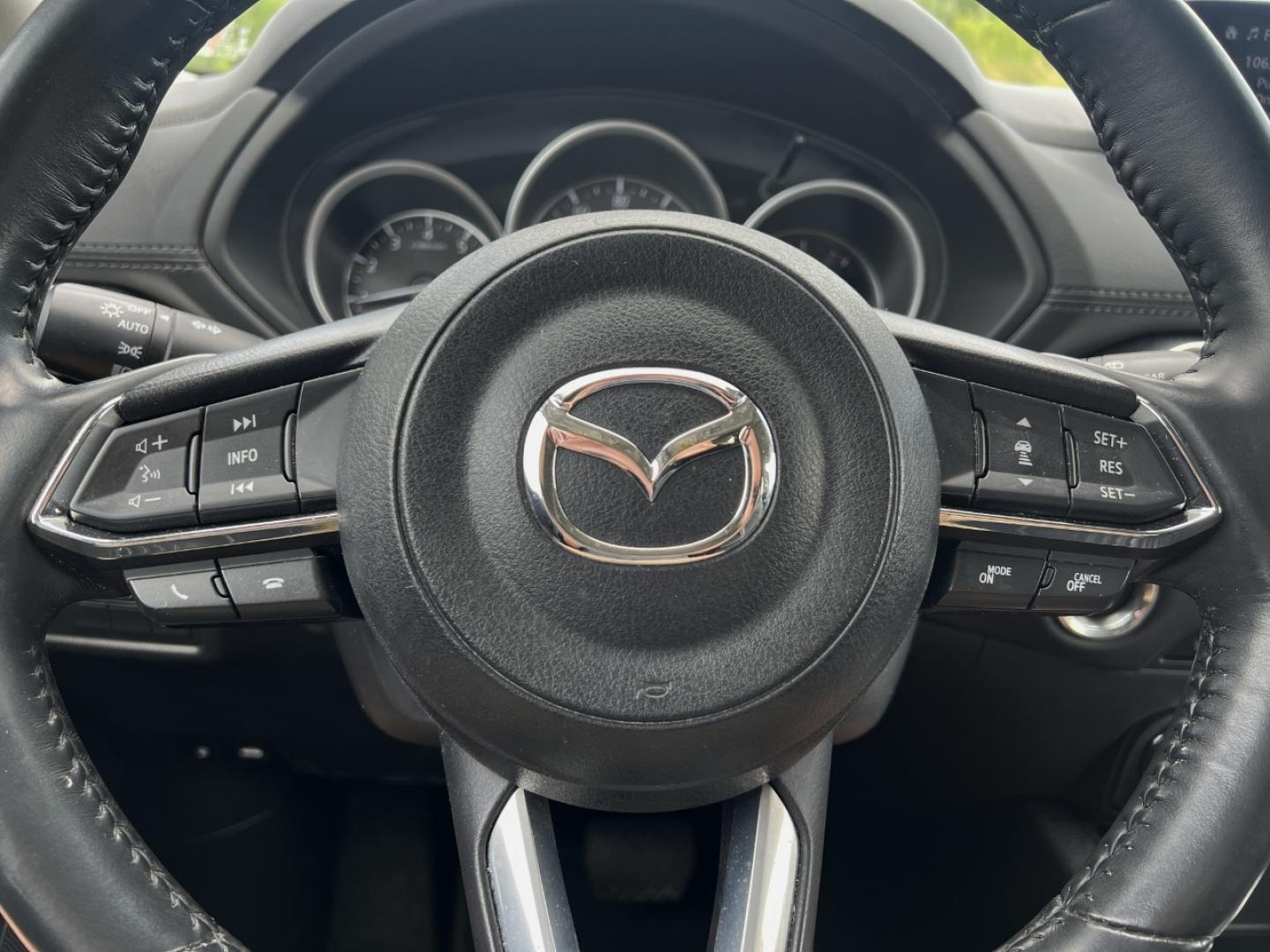 2018 BLACK /Black Mazda CX-5 Touring (JM3KFACM2J1) with an 2.5L 4 Cyl. engine, Automatic transmission, located at 506 S. Kingshighway, Cape Girardeau, MO, 63703, (573) 235-5000, 37.294991, -89.553635 - 2018 Mazda CX-5 Touring Only 38xxx miles Front Wheel Drive 2.5L 4 Cyl. Automatic Backup Camera Power Driver Seat Heated Seats Sunroof Bluetooth Cruise Power Windows/Locks/Mirrors We have financing available and we accept trades! Fill out a credit application on our website or come by tod - Photo#23