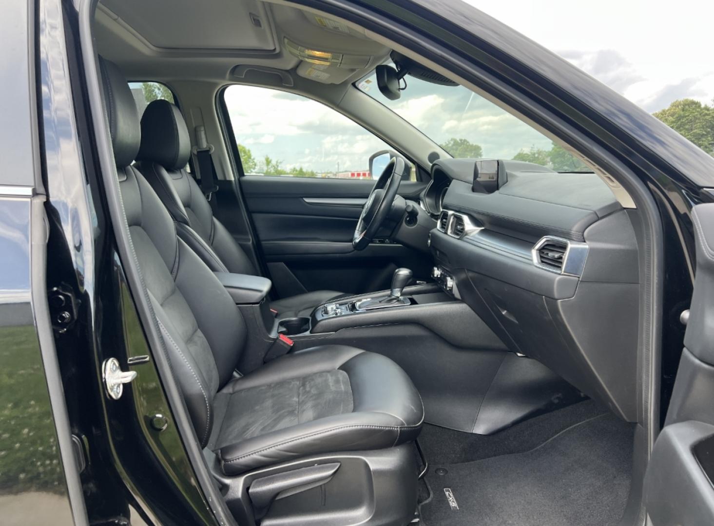 2018 BLACK /Black Mazda CX-5 Touring (JM3KFACM2J1) with an 2.5L 4 Cyl. engine, Automatic transmission, located at 506 S. Kingshighway, Cape Girardeau, MO, 63703, (573) 235-5000, 37.294991, -89.553635 - 2018 Mazda CX-5 Touring Only 38xxx miles Front Wheel Drive 2.5L 4 Cyl. Automatic Backup Camera Power Driver Seat Heated Seats Sunroof Bluetooth Cruise Power Windows/Locks/Mirrors We have financing available and we accept trades! Fill out a credit application on our website or come by tod - Photo#16