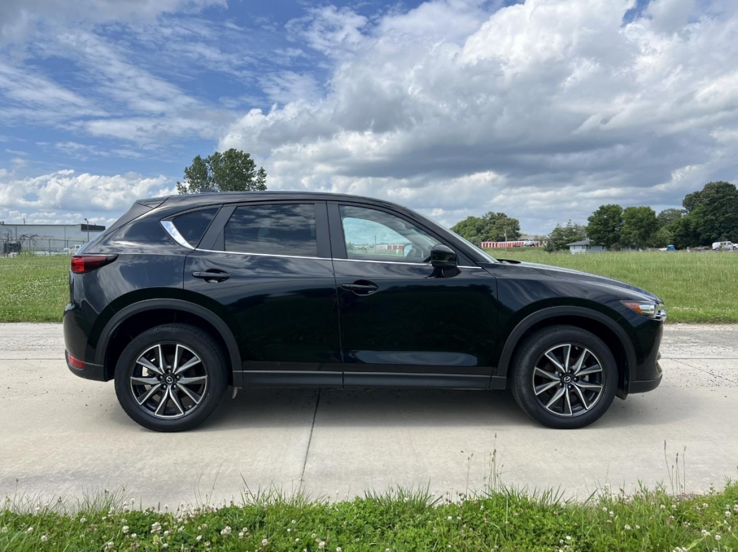 2018 BLACK /Black Mazda CX-5 Touring (JM3KFACM2J1) with an 2.5L 4 Cyl. engine, Automatic transmission, located at 506 S. Kingshighway, Cape Girardeau, MO, 63703, (573) 235-5000, 37.294991, -89.553635 - 2018 Mazda CX-5 Touring Only 38xxx miles Front Wheel Drive 2.5L 4 Cyl. Automatic Backup Camera Power Driver Seat Heated Seats Sunroof Bluetooth Cruise Power Windows/Locks/Mirrors We have financing available and we accept trades! Fill out a credit application on our website or come by tod - Photo#8