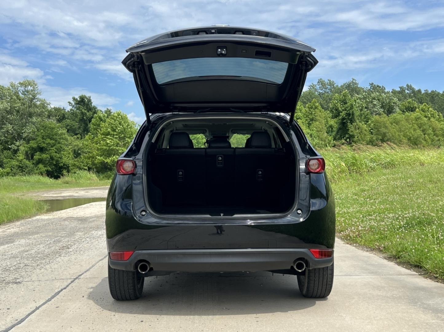 2018 BLACK /Black Mazda CX-5 Touring (JM3KFACM2J1) with an 2.5L 4 Cyl. engine, Automatic transmission, located at 506 S. Kingshighway, Cape Girardeau, MO, 63703, (573) 235-5000, 37.294991, -89.553635 - 2018 Mazda CX-5 Touring Only 38xxx miles Front Wheel Drive 2.5L 4 Cyl. Automatic Backup Camera Power Driver Seat Heated Seats Sunroof Bluetooth Cruise Power Windows/Locks/Mirrors We have financing available and we accept trades! Fill out a credit application on our website or come by tod - Photo#19
