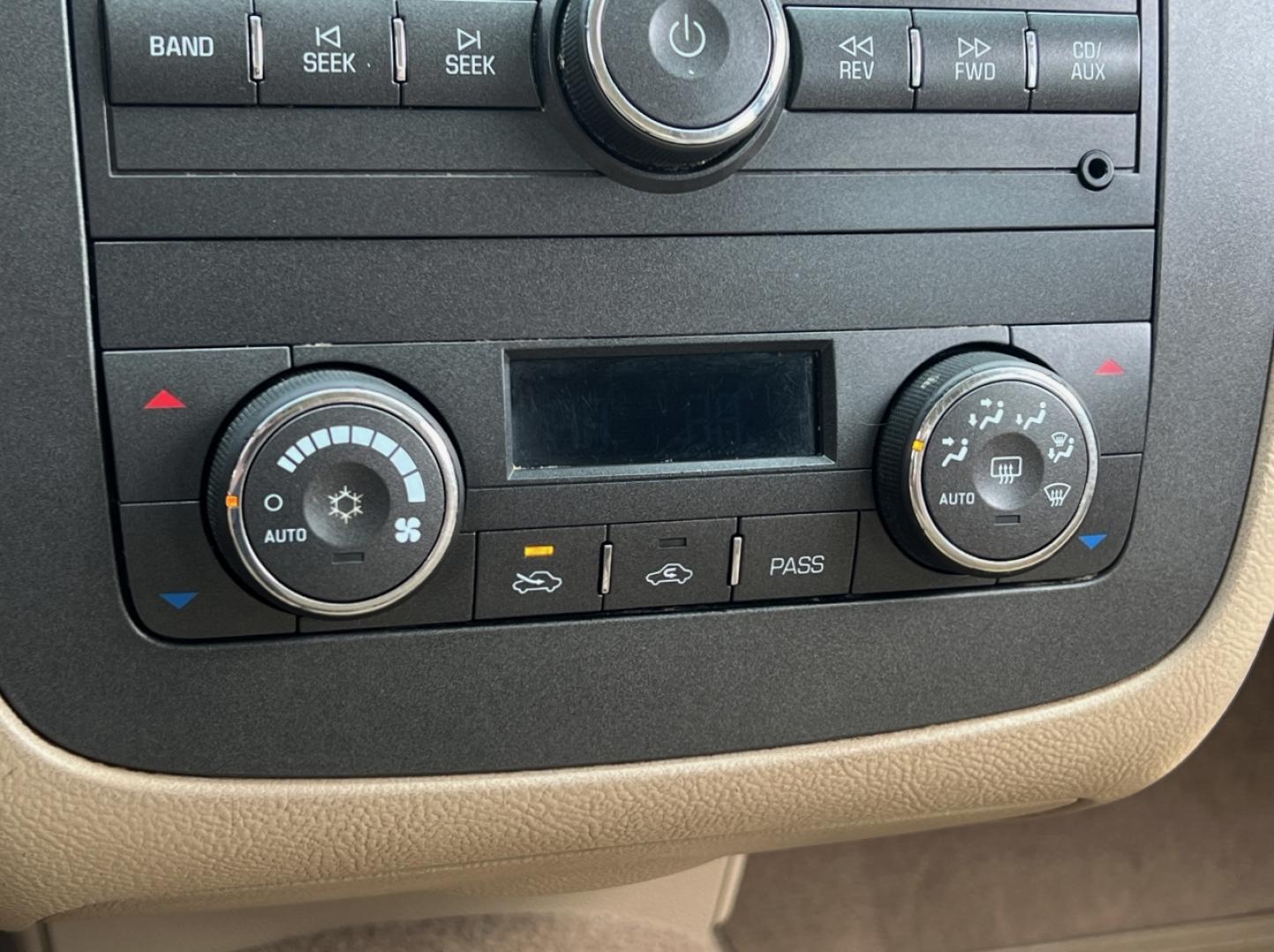 2009 RED /Tan Leather Buick Lucerne CXL (1G4HD57M99U) with an 3.9L V6 engine, Automatic transmission, located at 506 S. Kingshighway, Cape Girardeau, MO, 63703, (573) 235-5000, 37.294991, -89.553635 - 2009 Buick Lucerne CXL Local 1-Owner 100xxx miles Front Wheel Drive 3.9L V6 Automatic Leather Power/Heated Seats Heated Steering Wheel Cruise Power Windows/Locks/Mirrors We have financing available and we accept trades! Fill out a credit application on our website or come by today! If yo - Photo#22