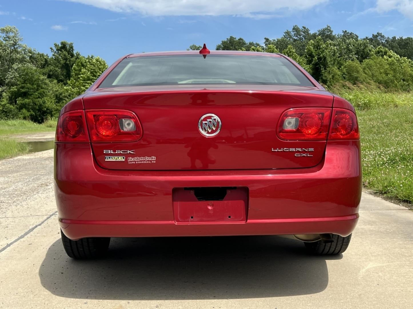 2009 RED /Tan Leather Buick Lucerne CXL (1G4HD57M99U) with an 3.9L V6 engine, Automatic transmission, located at 506 S. Kingshighway, Cape Girardeau, MO, 63703, (573) 235-5000, 37.294991, -89.553635 - 2009 Buick Lucerne CXL Local 1-Owner 100xxx miles Front Wheel Drive 3.9L V6 Automatic Leather Power/Heated Seats Heated Steering Wheel Cruise Power Windows/Locks/Mirrors We have financing available and we accept trades! Fill out a credit application on our website or come by today! If yo - Photo#9