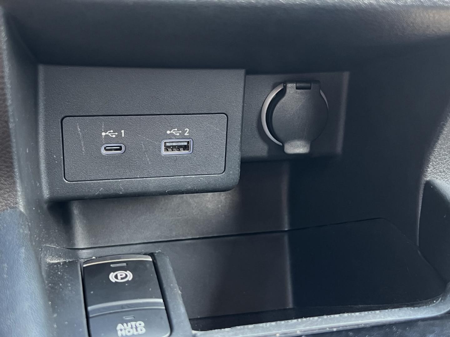 2021 BLUE /Black Cloth Nissan Kicks SV (3N1CP5CV5ML) with an 1.6L 4 Cyl. engine, CVT transmission, located at 506 S. Kingshighway, Cape Girardeau, MO, 63703, (573) 235-5000, 37.294991, -89.553635 - 2021 Nissan Kicks SV 46xxx miles Front Wheel Drive 1.6L 4 Cyl. Automatic Backup Camera Bluetooth Cruise Remote Start Power Windows/Locks/Mirrors We have financing available and we accept trades! Fill out a credit application on our website or come by today! If you have any questions, give - Photo#25
