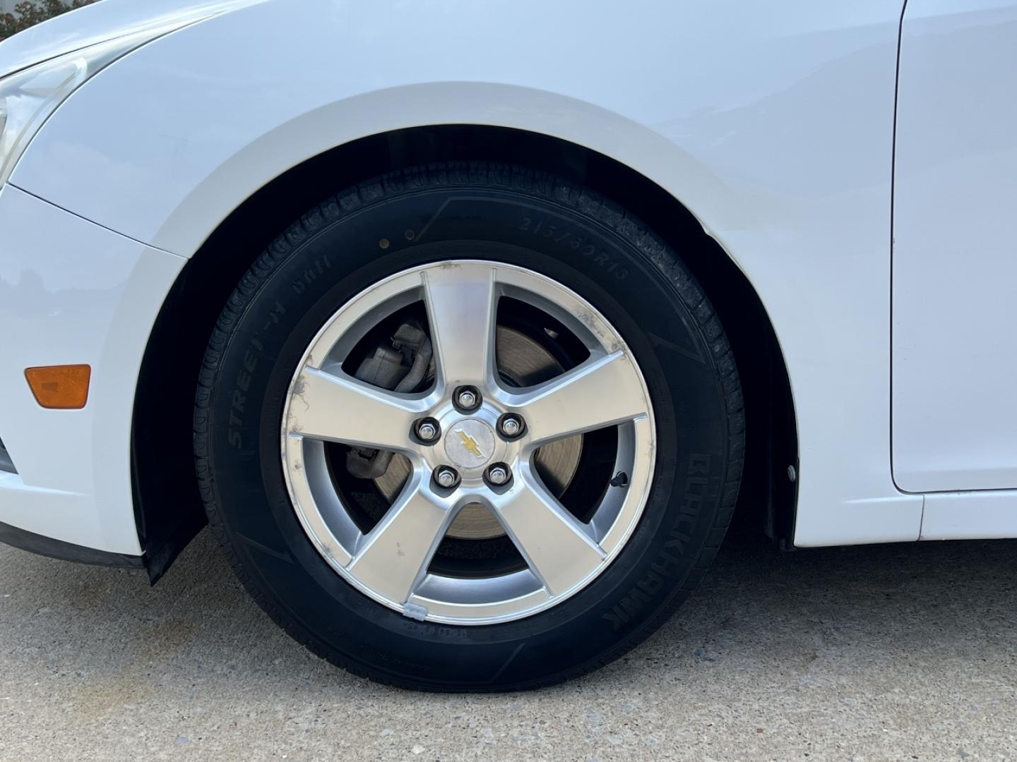 2012 WHITE /Gray Cloth Chevrolet Cruze LT (1G1PE5SC9C7) with an 1.4L 4 Cyl. Turbo engine, Automatic transmission, located at 2990 Old Orchard Rd., Jackson, MO, 63755, 37.354214, -89.612106 - 2012 Chevrolet Cruze LT 141xxx miles Front Wheel Drive 1.4L 4 Cyl. Automatic Cruise Power Windows/Locks/Mirrors We have financing available and we accept trades! Fill out a credit application on our website or come by today! If you have any questions, give us a call at (573) 204-7777 or visi - Photo#27