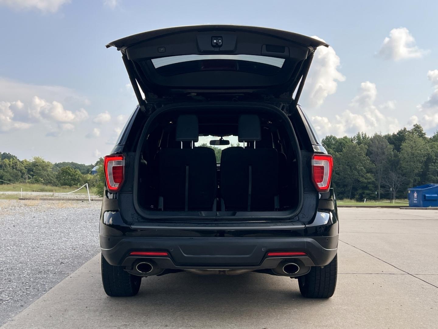 2018 BLACK /Black Suede/Leather Ford Explorer XLT FWD (1FM5K7DH8JG) with an 2.3L 4 Cyl. engine, Automatic transmission, located at 2990 Old Orchard Rd., Jackson, MO, 63755, 37.354214, -89.612106 - 2018 Ford Explorer XLT 98xxx miles Front Wheel Drive 2.3L 4 Cyl. Automatic Leather/Suede 3rd Row Backup Camera Power/Heated Seats Heated Steering Wheel Sunroof Bluetooth Remote Start Cruise Power Windows/Locks/Mirrors We have financing available and we accept trades! Fill out a credit - Photo#22