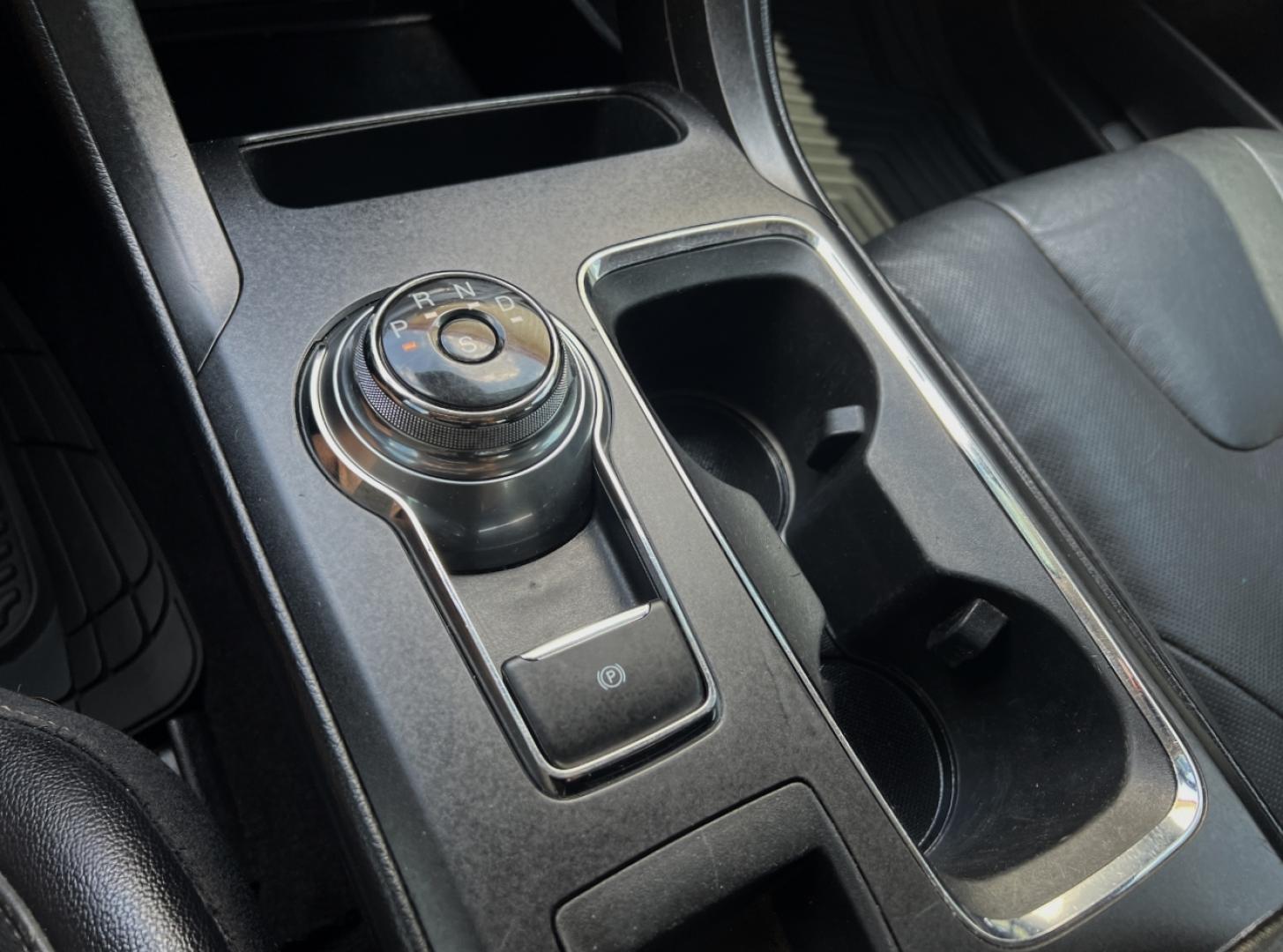 2020 WHITE /Black Leather Ford Fusion Titanium AWD (3FA6P0D97LR) with an 2.0L 4 Cyl. engine, Automatic transmission, located at 2990 Old Orchard Rd., Jackson, MO, 63755, 37.354214, -89.612106 - 2020 Ford Fusion Titanium 111xxx miles All Wheel Drive 2.0L 4 Cyl. Automatic Leather Navigation Power/Heated/Cooled Seats Backup Camera Sunroof Bluetooth Remote Start Cruise Power Windows/Locks/Mirrors We have financing available and we accept trades! Fill out a credit application on o - Photo#25