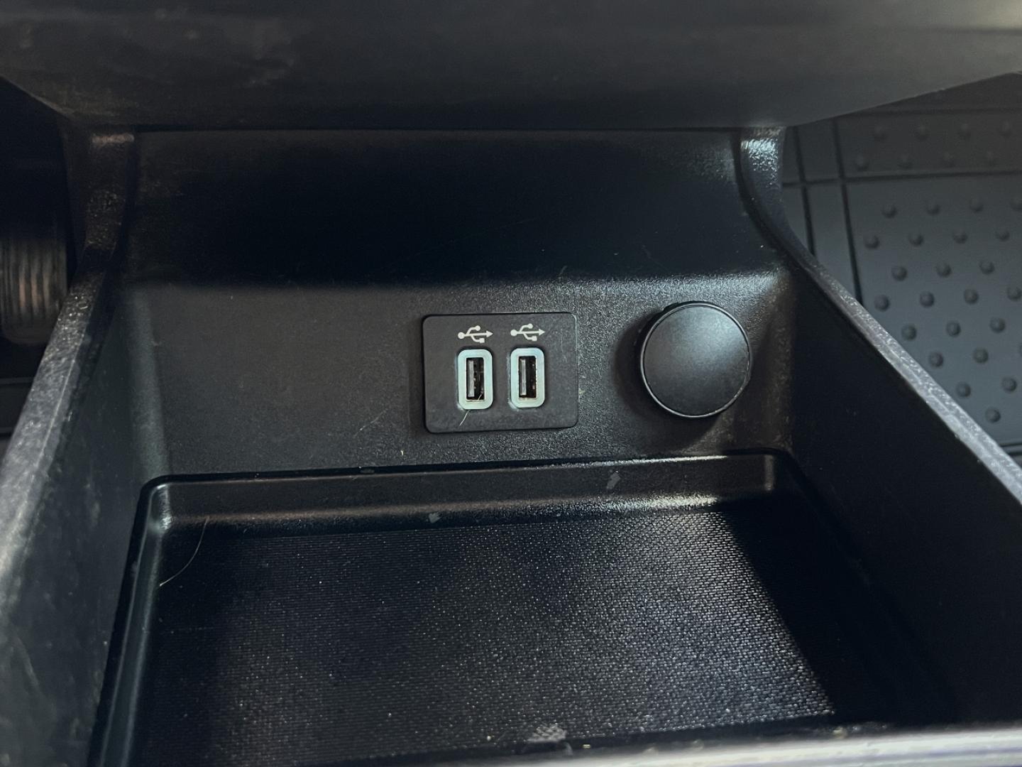 2020 WHITE /Black Leather Ford Fusion Titanium AWD (3FA6P0D97LR) with an 2.0L 4 Cyl. engine, Automatic transmission, located at 2990 Old Orchard Rd., Jackson, MO, 63755, 37.354214, -89.612106 - 2020 Ford Fusion Titanium 111xxx miles All Wheel Drive 2.0L 4 Cyl. Automatic Leather Navigation Power/Heated/Cooled Seats Backup Camera Sunroof Bluetooth Remote Start Cruise Power Windows/Locks/Mirrors We have financing available and we accept trades! Fill out a credit application on o - Photo#27