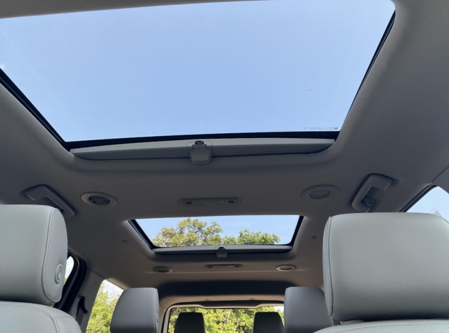 2018 MAROON /Tan Leather GMC Acadia SLT-2 FWD (1GKKNNLS7JZ) with an 3.6L V6 engine, Automatic transmission, located at 2990 Old Orchard Rd., Jackson, MO, 63755, 37.354214, -89.612106 - 2018 GMC Acadia SLT 1-Owner 109xxx miles Front Wheel Drive 3.6L V6 Automatic Leather 3rd Row Navigation Power/Heated Seats Heated Rear Seats Backup Camera Sunroof Bluetooth Remote Start Cruise Power Windows/Locks/Mirrors We have financing available and we accept trades! Fill out a c - Photo#5
