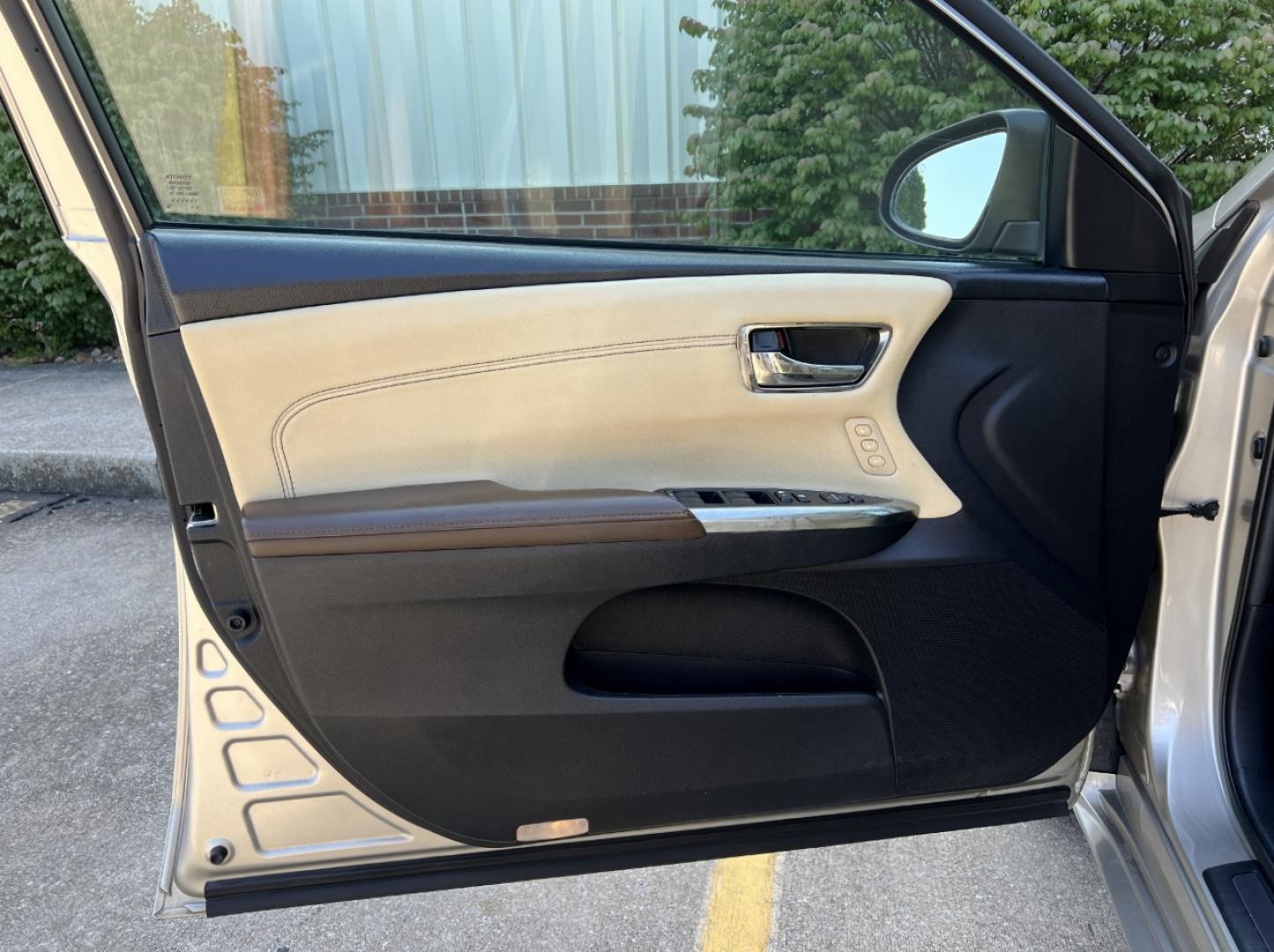 2013 GOLD /Tan Leather Toyota Avalon Hybrid Limited (4T1BD1EB8DU) with an 2.5L 4 Cyl. Hybrid engine, Continuously Variable Transmission transmission, located at 2990 Old Orchard Rd., Jackson, MO, 63755, 37.354214, -89.612106 - 2013 Toyota Avalon Hybrid 124xxx miles Front Wheel Drive 2.5L 4 Cyl. Hybrid Automatic Leather Power/Heated/Cooled Seats Heated Rear Seats Backup Camera Sunroof Bluetooth Cruise Power Windows/Locks/Mirrors We have financing available and we accept trades! Fill out a credit application on - Photo#15
