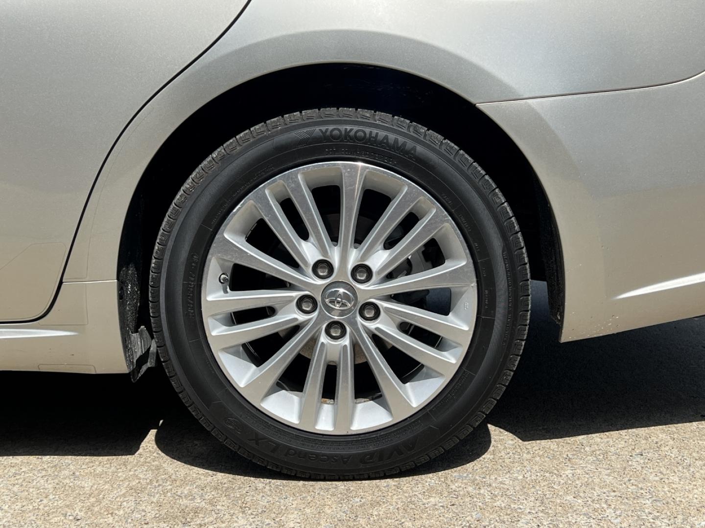 2013 GOLD /Tan Leather Toyota Avalon Hybrid Limited (4T1BD1EB8DU) with an 2.5L 4 Cyl. Hybrid engine, Continuously Variable Transmission transmission, located at 2990 Old Orchard Rd., Jackson, MO, 63755, 37.354214, -89.612106 - 2013 Toyota Avalon Hybrid 124xxx miles Front Wheel Drive 2.5L 4 Cyl. Hybrid Automatic Leather Power/Heated/Cooled Seats Heated Rear Seats Backup Camera Sunroof Bluetooth Cruise Power Windows/Locks/Mirrors We have financing available and we accept trades! Fill out a credit application on - Photo#37