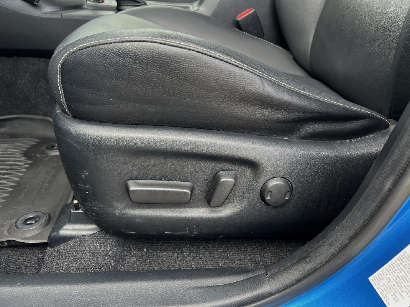 2016 BLUE /Black Leather Toyota RAV4 Hybrid Limited (JTMDJREV2GD) with an 2.5L 4 Cyl. Hybrid engine, CVT transmission, located at 2990 Old Orchard Rd., Jackson, MO, 63755, 37.354214, -89.612106 - 2016 Toyota RAV4 Hybrid Limited 104xxx miles All Wheel Drive 2.5L 4 Cyl. Hybrid Automatic Leather Backup Camera Power Driver Seat Heated Seats Sunroof Cruise Power Windows/Locks/Mirrors We have financing available and we accept trades! Fill out a credit application on our website or come - Photo#5