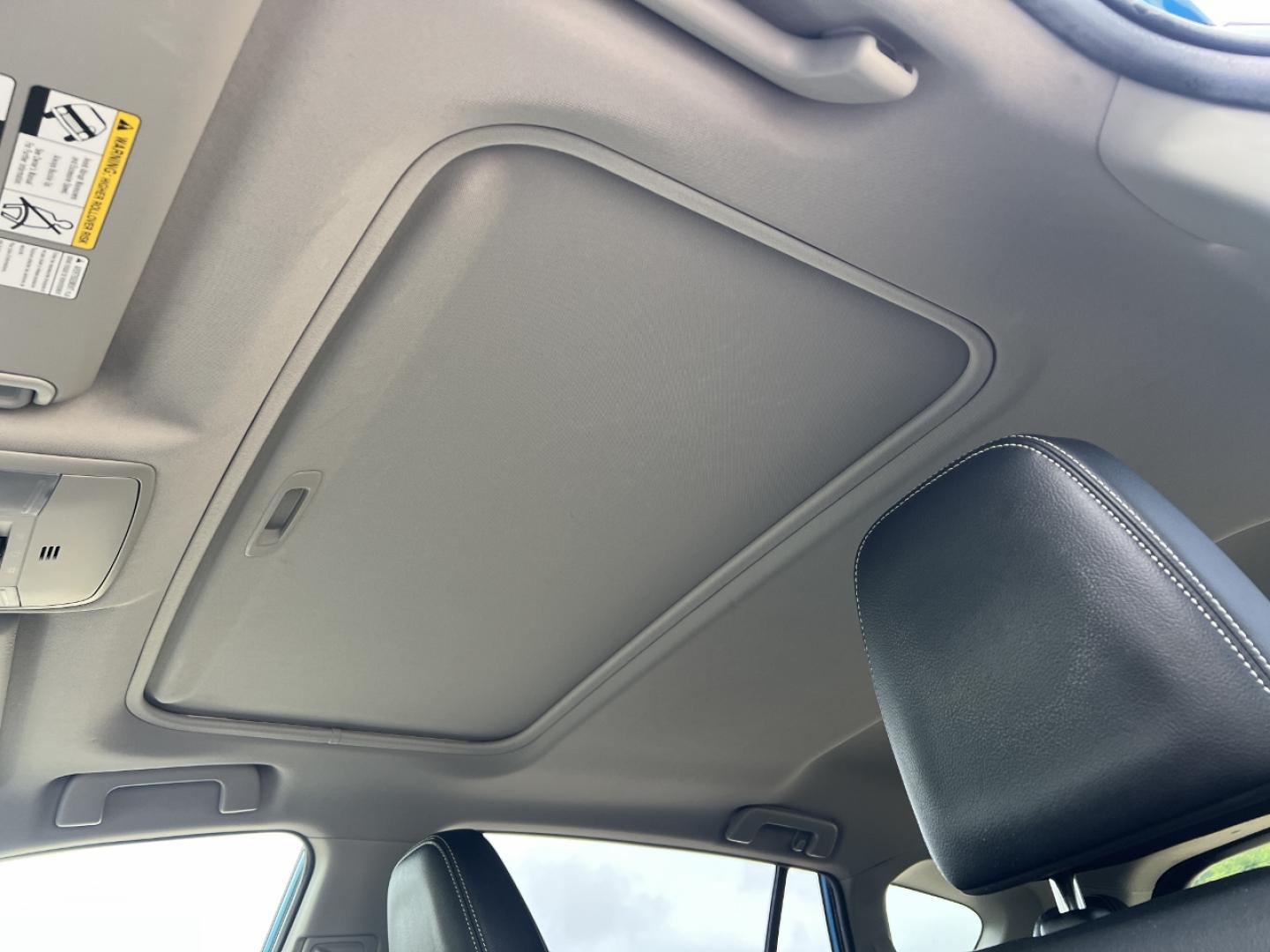 2016 BLUE /Black Leather Toyota RAV4 Hybrid Limited (JTMDJREV2GD) with an 2.5L 4 Cyl. Hybrid engine, CVT transmission, located at 2990 Old Orchard Rd., Jackson, MO, 63755, 37.354214, -89.612106 - 2016 Toyota RAV4 Hybrid Limited 104xxx miles All Wheel Drive 2.5L 4 Cyl. Hybrid Automatic Leather Backup Camera Power Driver Seat Heated Seats Sunroof Cruise Power Windows/Locks/Mirrors We have financing available and we accept trades! Fill out a credit application on our website or come - Photo#4