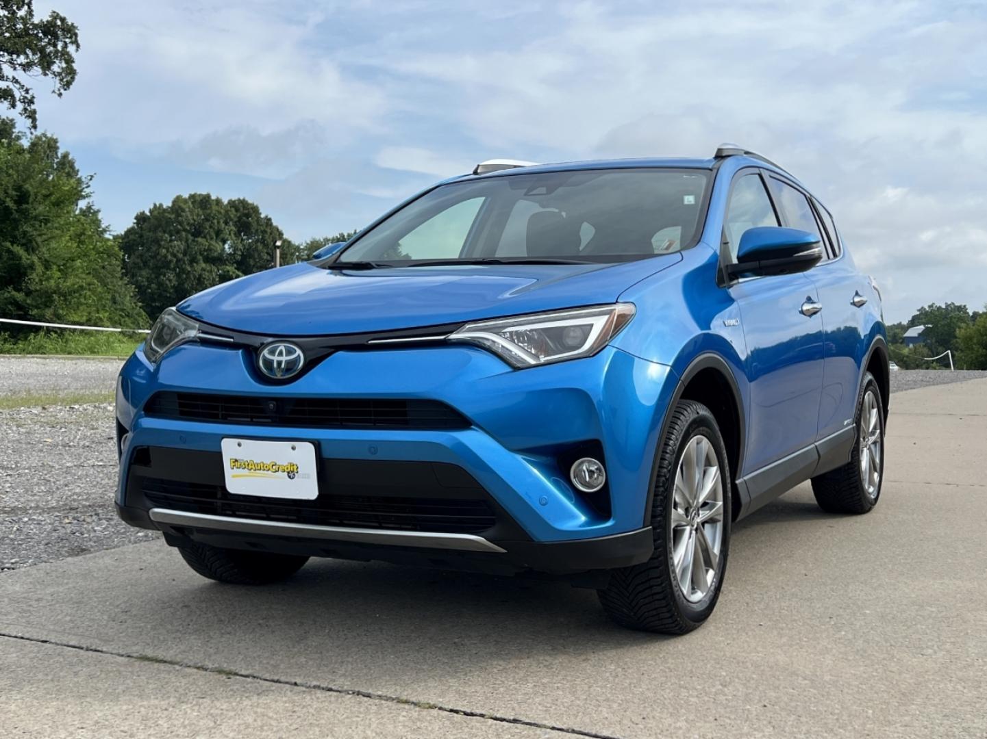 2016 BLUE /Black Leather Toyota RAV4 Hybrid Limited (JTMDJREV2GD) with an 2.5L 4 Cyl. Hybrid engine, CVT transmission, located at 2990 Old Orchard Rd., Jackson, MO, 63755, 37.354214, -89.612106 - 2016 Toyota RAV4 Hybrid Limited 104xxx miles All Wheel Drive 2.5L 4 Cyl. Hybrid Automatic Leather Backup Camera Power Driver Seat Heated Seats Sunroof Cruise Power Windows/Locks/Mirrors We have financing available and we accept trades! Fill out a credit application on our website or come - Photo#6