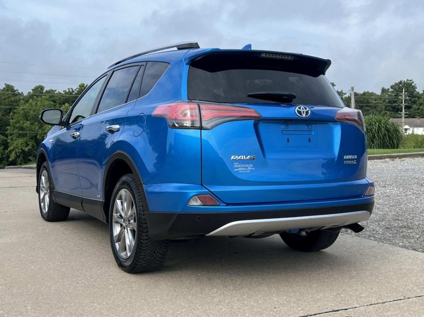 2016 BLUE /Black Leather Toyota RAV4 Hybrid Limited (JTMDJREV2GD) with an 2.5L 4 Cyl. Hybrid engine, CVT transmission, located at 2990 Old Orchard Rd., Jackson, MO, 63755, 37.354214, -89.612106 - 2016 Toyota RAV4 Hybrid Limited 104xxx miles All Wheel Drive 2.5L 4 Cyl. Hybrid Automatic Leather Backup Camera Power Driver Seat Heated Seats Sunroof Cruise Power Windows/Locks/Mirrors We have financing available and we accept trades! Fill out a credit application on our website or come - Photo#10