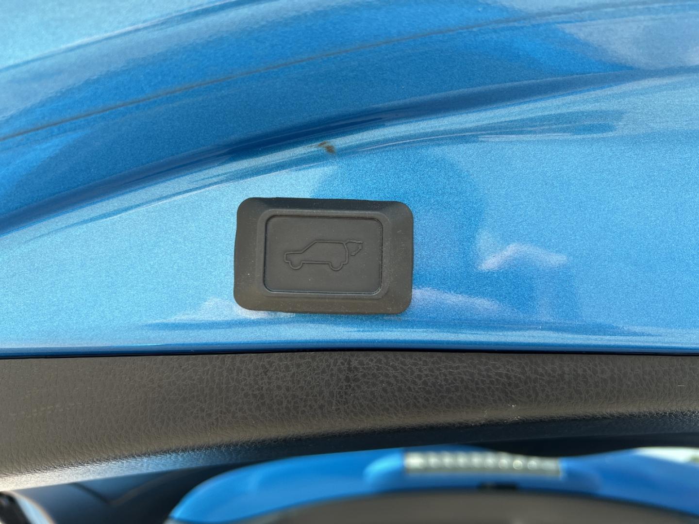 2016 BLUE /Black Leather Toyota RAV4 Hybrid Limited (JTMDJREV2GD) with an 2.5L 4 Cyl. Hybrid engine, CVT transmission, located at 2990 Old Orchard Rd., Jackson, MO, 63755, 37.354214, -89.612106 - 2016 Toyota RAV4 Hybrid Limited 104xxx miles All Wheel Drive 2.5L 4 Cyl. Hybrid Automatic Leather Backup Camera Power Driver Seat Heated Seats Sunroof Cruise Power Windows/Locks/Mirrors We have financing available and we accept trades! Fill out a credit application on our website or come - Photo#21