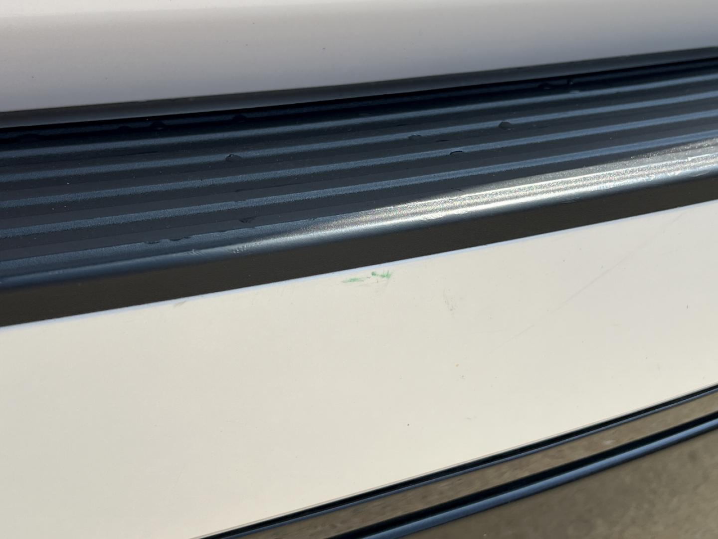 2019 WHITE /Tan Leather Lincoln Navigator L Select 4WD (5LMJJ3JT4KE) with an 3.5L V6 engine, Automatic transmission, located at 506 S. Kingshighway, Cape Girardeau, MO, 63703, (573) 235-5000, 37.294991, -89.553635 - 2019 Lincoln Navigator L Select 156xxx miles 4x4 3.5L V6 Automatic Leather 3rd Row Power/Heated Seats Heated Rear Seats Backup Camera Sunroof Bluetooth Power Running Boards Remote Start Cruise Power Windows/Locks/Mirrors We have financing available and we accept trades! Fill out a cr - Photo#46