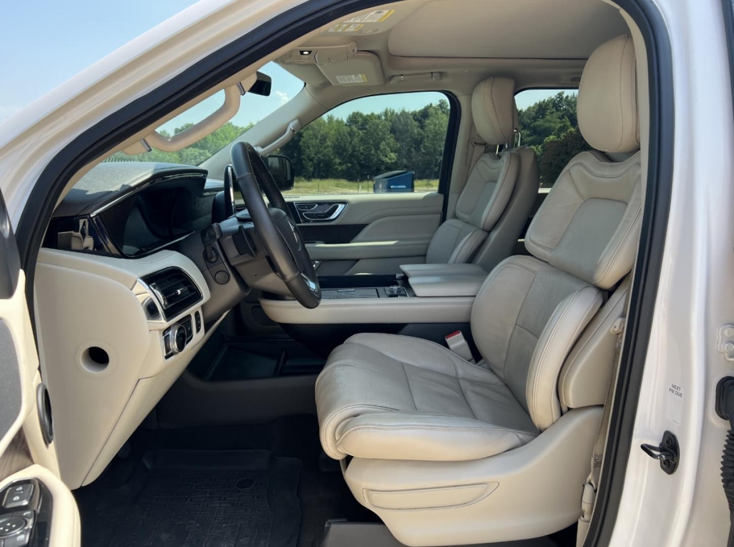 2019 WHITE /Tan Leather Lincoln Navigator L Select 4WD (5LMJJ3JT4KE) with an 3.5L V6 engine, Automatic transmission, located at 506 S. Kingshighway, Cape Girardeau, MO, 63703, (573) 235-5000, 37.294991, -89.553635 - 2019 Lincoln Navigator L Select 156xxx miles 4x4 3.5L V6 Automatic Leather 3rd Row Power/Heated Seats Heated Rear Seats Backup Camera Sunroof Bluetooth Power Running Boards Remote Start Cruise Power Windows/Locks/Mirrors We have financing available and we accept trades! Fill out a cr - Photo#17