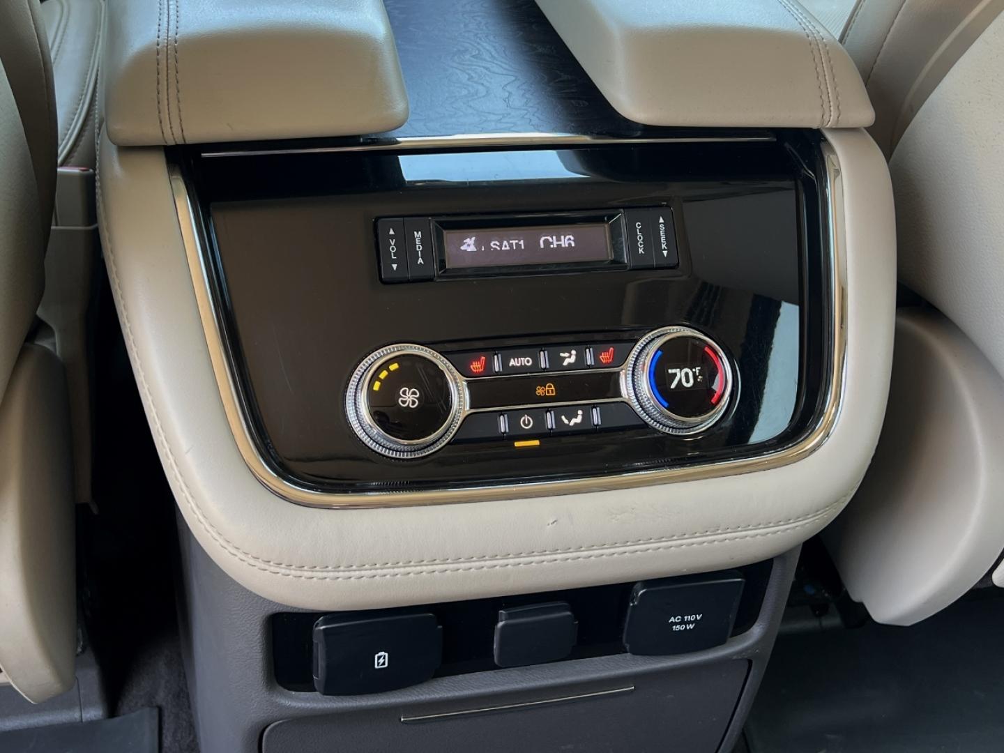 2019 WHITE /Tan Leather Lincoln Navigator L Select 4WD (5LMJJ3JT4KE) with an 3.5L V6 engine, Automatic transmission, located at 506 S. Kingshighway, Cape Girardeau, MO, 63703, (573) 235-5000, 37.294991, -89.553635 - 2019 Lincoln Navigator L Select 156xxx miles 4x4 3.5L V6 Automatic Leather 3rd Row Power/Heated Seats Heated Rear Seats Backup Camera Sunroof Bluetooth Power Running Boards Remote Start Cruise Power Windows/Locks/Mirrors We have financing available and we accept trades! Fill out a cr - Photo#7