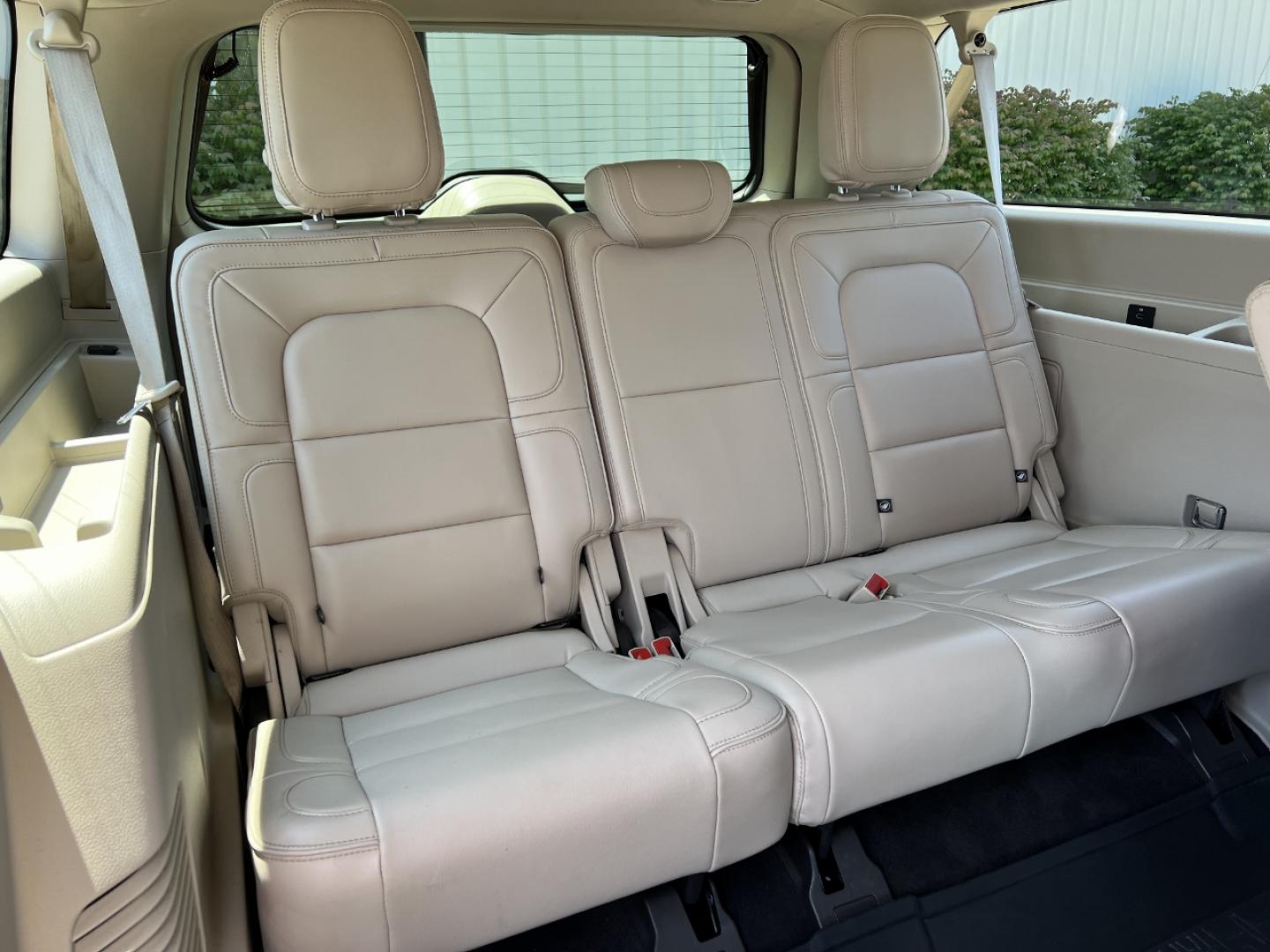 2019 WHITE /Tan Leather Lincoln Navigator L Select 4WD (5LMJJ3JT4KE) with an 3.5L V6 engine, Automatic transmission, located at 506 S. Kingshighway, Cape Girardeau, MO, 63703, (573) 235-5000, 37.294991, -89.553635 - 2019 Lincoln Navigator L Select 156xxx miles 4x4 3.5L V6 Automatic Leather 3rd Row Power/Heated Seats Heated Rear Seats Backup Camera Sunroof Bluetooth Power Running Boards Remote Start Cruise Power Windows/Locks/Mirrors We have financing available and we accept trades! Fill out a cr - Photo#22