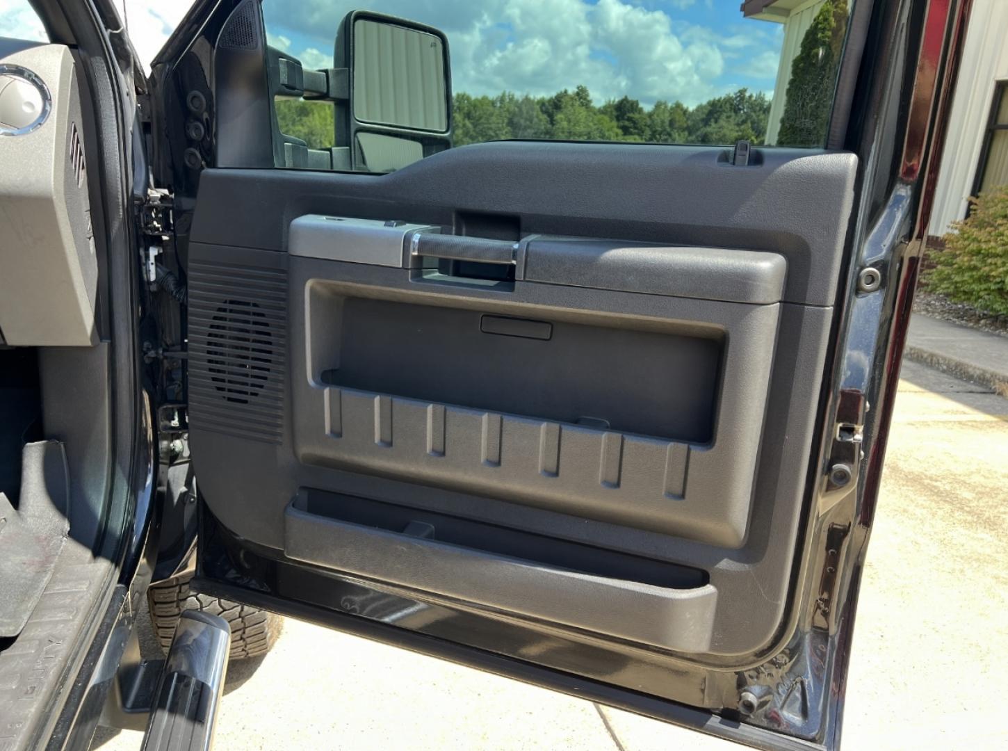 2012 BLACK /Black Leather Ford F-250 SD Lariat Crew Cab 4WD (1FT7W2BT9CE) with an 6.7L V8 DIESEL engine, Automatic transmission, located at 2990 Old Orchard Rd., Jackson, MO, 63755, 37.354214, -89.612106 - 2012 Ford F-250 Lariat 177xxx miles 4x4 6.7L V8 Diesel Automatic Leather Power/Heated/Cooled Seats Sunroof Remote Start Cruise Power Windows/Locks/Mirrors We have financing available and we accept trades! Fill out a credit application on our website or come by today! If you have any ques - Photo#15
