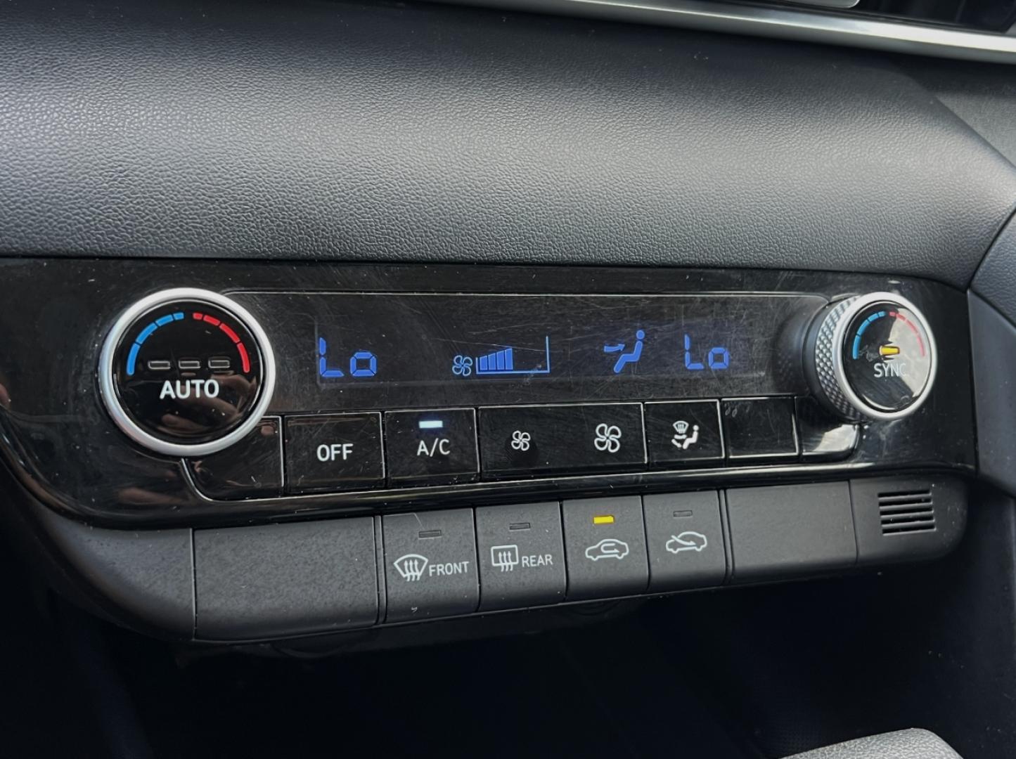 2022 BLUE /Black Cloth Hyundai Elantra SEL (5NPLM4AG4NH) with an 2.0L 4 Cyl. engine, Automatic transmission, located at 2990 Old Orchard Rd., Jackson, MO, 63755, 37.354214, -89.612106 - 2022 Hyundai Elantra SEL 1-Owner 106xxx miles Front Wheel Drive 2.0L 4 Cyl. Automatic Backup Camera Bluetooth Remote Start Cruise Power Windows/Locks/Mirrors We have financing available and we accept trades! Fill out a credit application on our website or come by today! If you have any q - Photo#25
