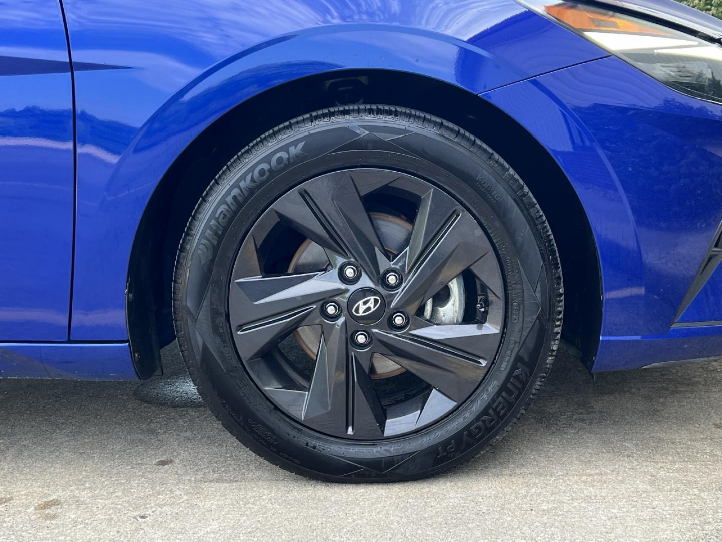 2022 BLUE /Black Cloth Hyundai Elantra SEL (5NPLM4AG4NH) with an 2.0L 4 Cyl. engine, Automatic transmission, located at 2990 Old Orchard Rd., Jackson, MO, 63755, 37.354214, -89.612106 - 2022 Hyundai Elantra SEL 1-Owner 106xxx miles Front Wheel Drive 2.0L 4 Cyl. Automatic Backup Camera Bluetooth Remote Start Cruise Power Windows/Locks/Mirrors We have financing available and we accept trades! Fill out a credit application on our website or come by today! If you have any q - Photo#37
