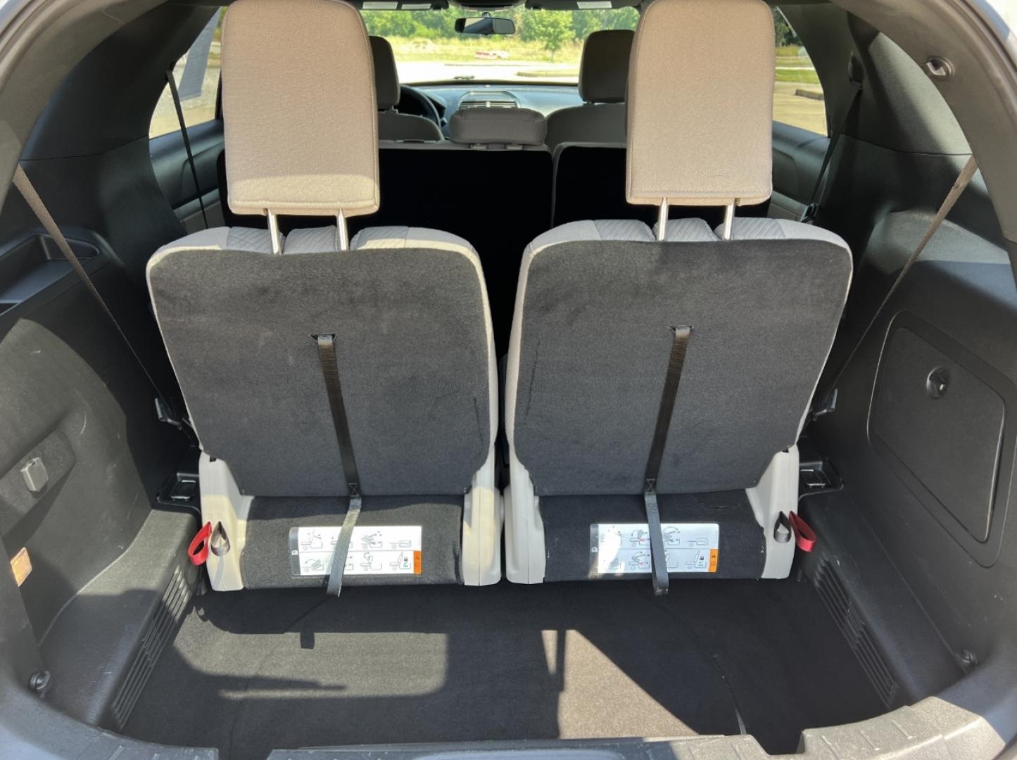 2018 WHITE /Tan Cloth Ford Explorer Base FWD (1FM5K7BH3JG) with an 2.3L 4 Cyl. engine, Automatic transmission, located at 2990 Old Orchard Rd., Jackson, MO, 63755, 37.354214, -89.612106 - 2018 Ford Explorer 1-Owner 115xxx miles Front Wheel Drive 2.3L 4 Cyl. Automatic 3rd Row Backup Camera Power Driver Seat Bluetooth Cruise Power Windows/Locks/Mirrors We have financing available and we accept trades! Fill out a credit application on our website or come by today! If you ha - Photo#17
