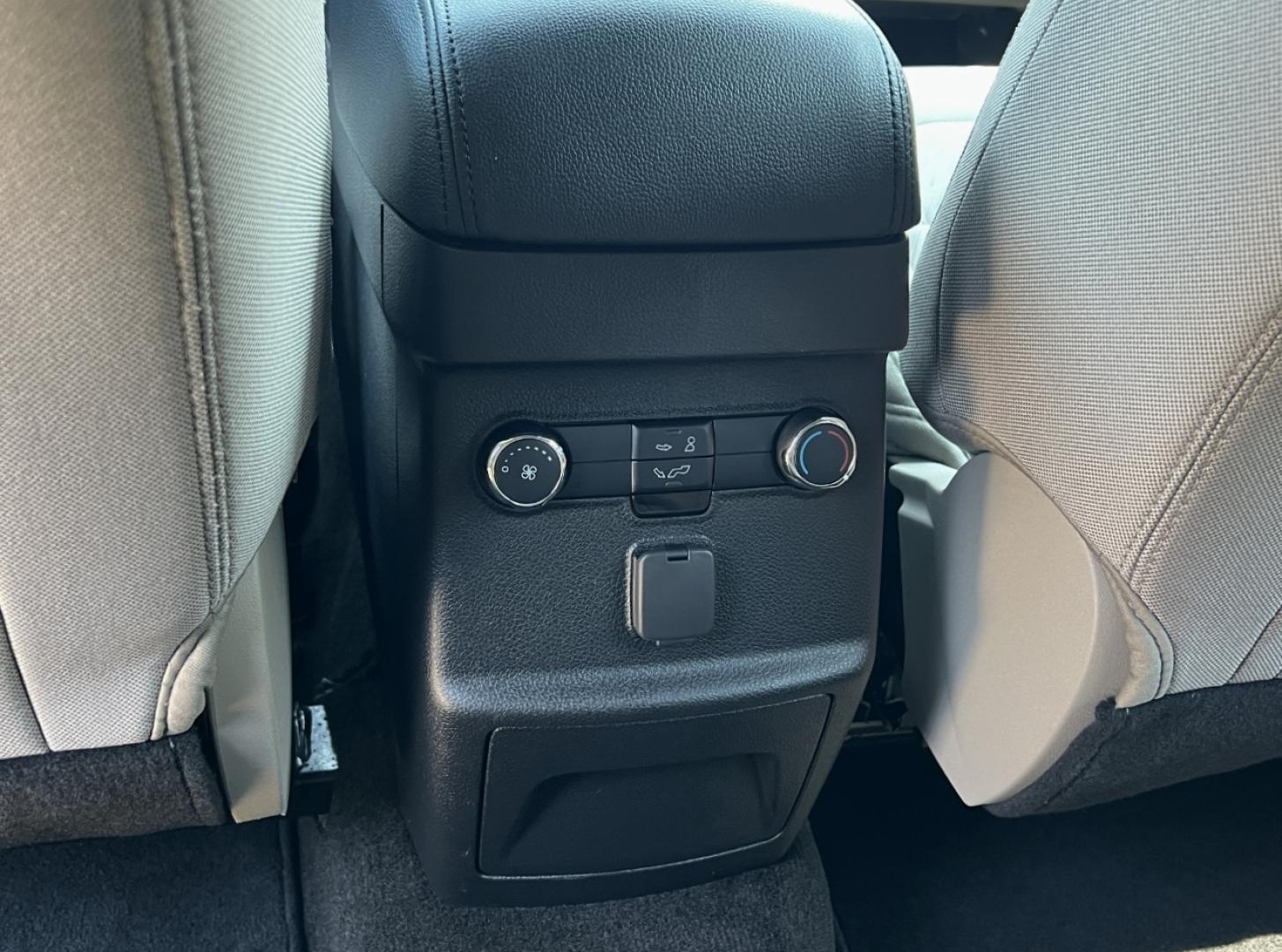 2018 WHITE /Tan Cloth Ford Explorer Base FWD (1FM5K7BH3JG) with an 2.3L 4 Cyl. engine, Automatic transmission, located at 2990 Old Orchard Rd., Jackson, MO, 63755, 37.354214, -89.612106 - 2018 Ford Explorer 1-Owner 115xxx miles Front Wheel Drive 2.3L 4 Cyl. Automatic 3rd Row Backup Camera Power Driver Seat Bluetooth Cruise Power Windows/Locks/Mirrors We have financing available and we accept trades! Fill out a credit application on our website or come by today! If you ha - Photo#28