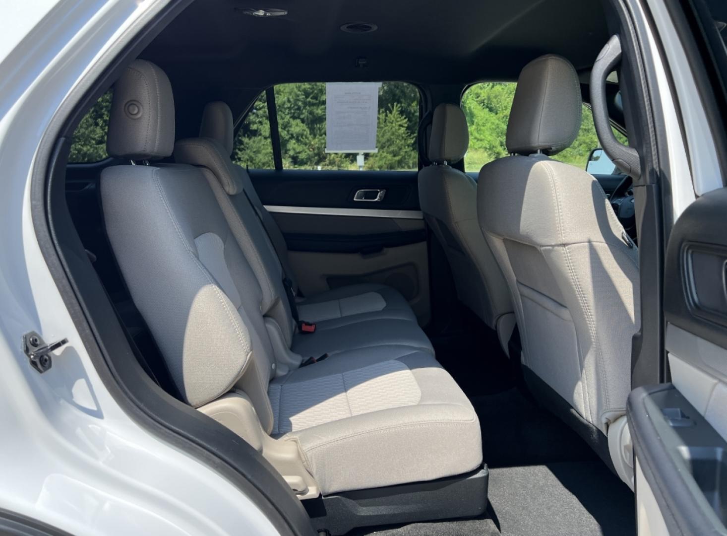 2018 WHITE /Tan Cloth Ford Explorer Base FWD (1FM5K7BH3JG) with an 2.3L 4 Cyl. engine, Automatic transmission, located at 2990 Old Orchard Rd., Jackson, MO, 63755, 37.354214, -89.612106 - 2018 Ford Explorer 1-Owner 115xxx miles Front Wheel Drive 2.3L 4 Cyl. Automatic 3rd Row Backup Camera Power Driver Seat Bluetooth Cruise Power Windows/Locks/Mirrors We have financing available and we accept trades! Fill out a credit application on our website or come by today! If you ha - Photo#14