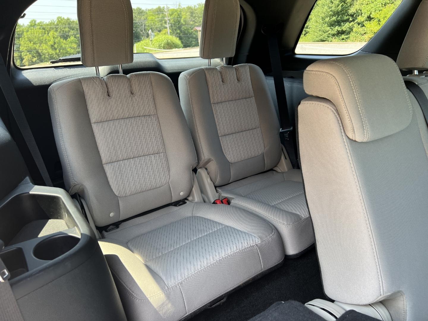 2018 WHITE /Tan Cloth Ford Explorer Base FWD (1FM5K7BH3JG) with an 2.3L 4 Cyl. engine, Automatic transmission, located at 2990 Old Orchard Rd., Jackson, MO, 63755, 37.354214, -89.612106 - 2018 Ford Explorer 1-Owner 115xxx miles Front Wheel Drive 2.3L 4 Cyl. Automatic 3rd Row Backup Camera Power Driver Seat Bluetooth Cruise Power Windows/Locks/Mirrors We have financing available and we accept trades! Fill out a credit application on our website or come by today! If you ha - Photo#15