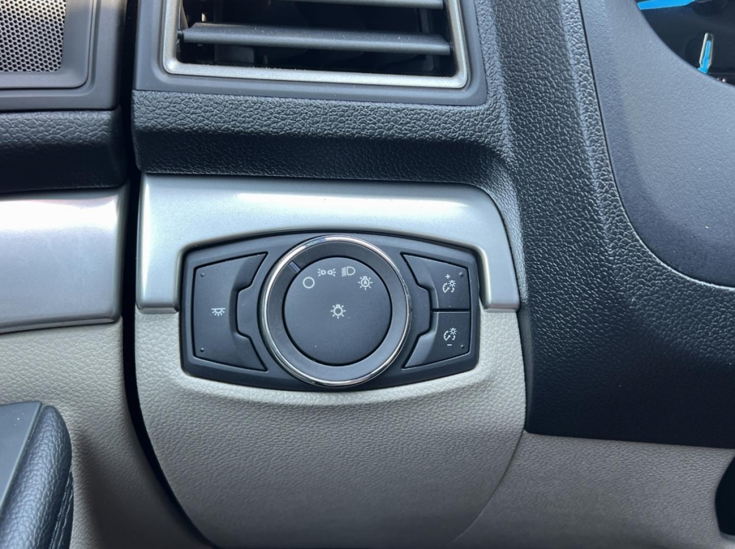 2018 WHITE /Tan Cloth Ford Explorer Base FWD (1FM5K7BH3JG) with an 2.3L 4 Cyl. engine, Automatic transmission, located at 2990 Old Orchard Rd., Jackson, MO, 63755, 37.354214, -89.612106 - 2018 Ford Explorer 1-Owner 115xxx miles Front Wheel Drive 2.3L 4 Cyl. Automatic 3rd Row Backup Camera Power Driver Seat Bluetooth Cruise Power Windows/Locks/Mirrors We have financing available and we accept trades! Fill out a credit application on our website or come by today! If you ha - Photo#27