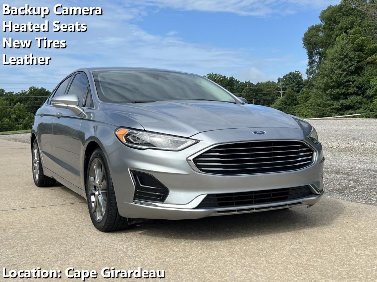 2020 SILVER /Black Leather Ford Fusion SEL (3FA6P0CD1LR) with an 1.5L 4 Cyl. engine, Automatic transmission, located at 506 S. Kingshighway, Cape Girardeau, MO, 63703, (573) 235-5000, 37.294991, -89.553635 - 2020 Ford Fusion SEL 109xxx miles Front Wheel Drive 1.5L 4 Cyl. Automatic Leather Backup Camera Power/Heated Seats Bluetooth Remote Start Cruise Power Windows/Locks/Mirrors We have financing available and we accept trades! Fill out a credit application on our website or come by today! I - Photo#0