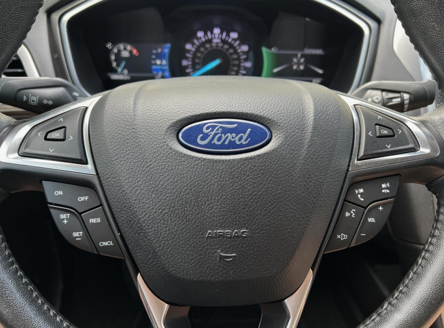 2020 SILVER /Black Leather Ford Fusion SEL (3FA6P0CD1LR) with an 1.5L 4 Cyl. engine, Automatic transmission, located at 506 S. Kingshighway, Cape Girardeau, MO, 63703, (573) 235-5000, 37.294991, -89.553635 - 2020 Ford Fusion SEL 109xxx miles Front Wheel Drive 1.5L 4 Cyl. Automatic Leather Backup Camera Power/Heated Seats Bluetooth Remote Start Cruise Power Windows/Locks/Mirrors We have financing available and we accept trades! Fill out a credit application on our website or come by today! I - Photo#22