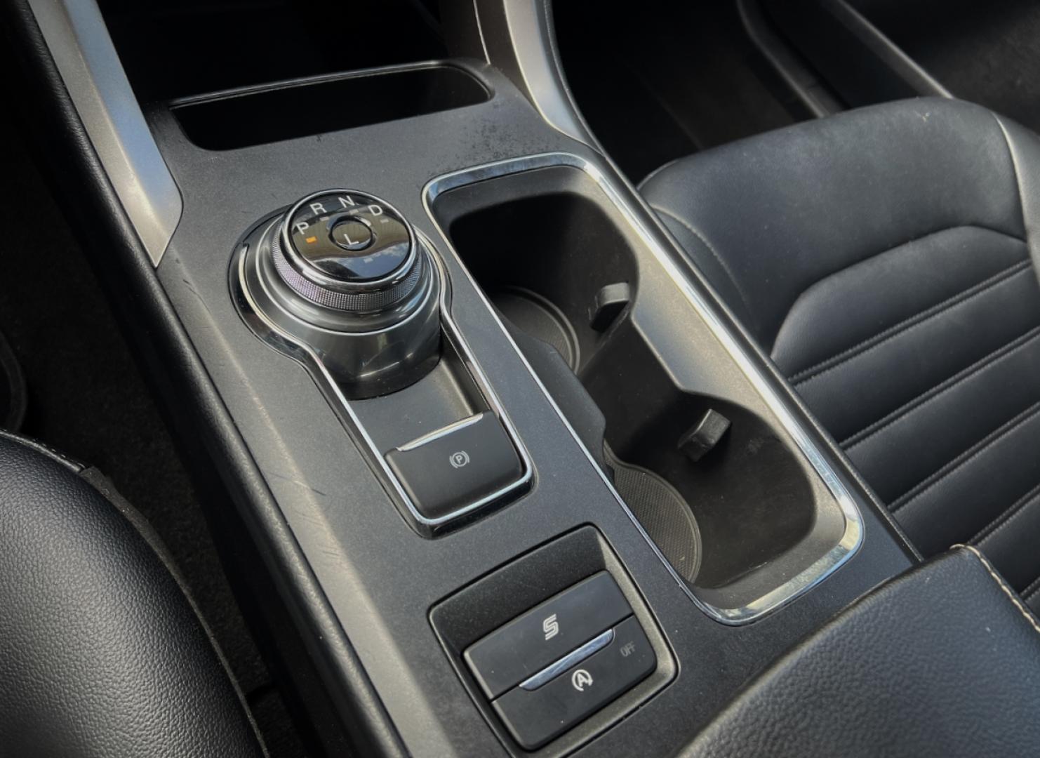 2020 SILVER /Black Leather Ford Fusion SEL (3FA6P0CD1LR) with an 1.5L 4 Cyl. engine, Automatic transmission, located at 506 S. Kingshighway, Cape Girardeau, MO, 63703, (573) 235-5000, 37.294991, -89.553635 - 2020 Ford Fusion SEL 109xxx miles Front Wheel Drive 1.5L 4 Cyl. Automatic Leather Backup Camera Power/Heated Seats Bluetooth Remote Start Cruise Power Windows/Locks/Mirrors We have financing available and we accept trades! Fill out a credit application on our website or come by today! I - Photo#24