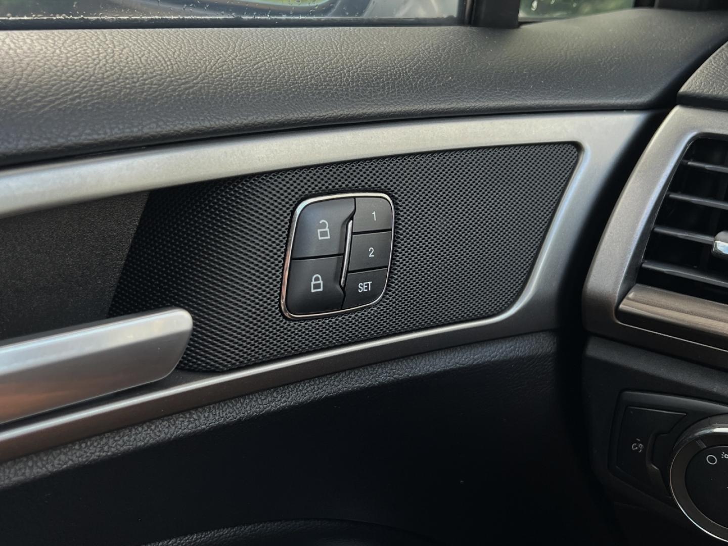 2020 SILVER /Black Leather Ford Fusion SEL (3FA6P0CD1LR) with an 1.5L 4 Cyl. engine, Automatic transmission, located at 506 S. Kingshighway, Cape Girardeau, MO, 63703, (573) 235-5000, 37.294991, -89.553635 - 2020 Ford Fusion SEL 109xxx miles Front Wheel Drive 1.5L 4 Cyl. Automatic Leather Backup Camera Power/Heated Seats Bluetooth Remote Start Cruise Power Windows/Locks/Mirrors We have financing available and we accept trades! Fill out a credit application on our website or come by today! I - Photo#29