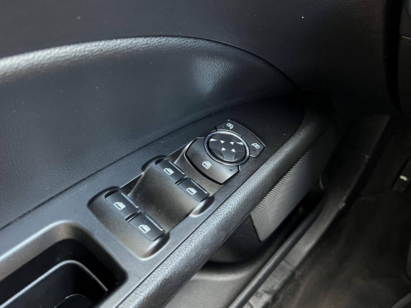 2020 SILVER /Black Leather Ford Fusion SEL (3FA6P0CD1LR) with an 1.5L 4 Cyl. engine, Automatic transmission, located at 506 S. Kingshighway, Cape Girardeau, MO, 63703, (573) 235-5000, 37.294991, -89.553635 - 2020 Ford Fusion SEL 109xxx miles Front Wheel Drive 1.5L 4 Cyl. Automatic Leather Backup Camera Power/Heated Seats Bluetooth Remote Start Cruise Power Windows/Locks/Mirrors We have financing available and we accept trades! Fill out a credit application on our website or come by today! I - Photo#28