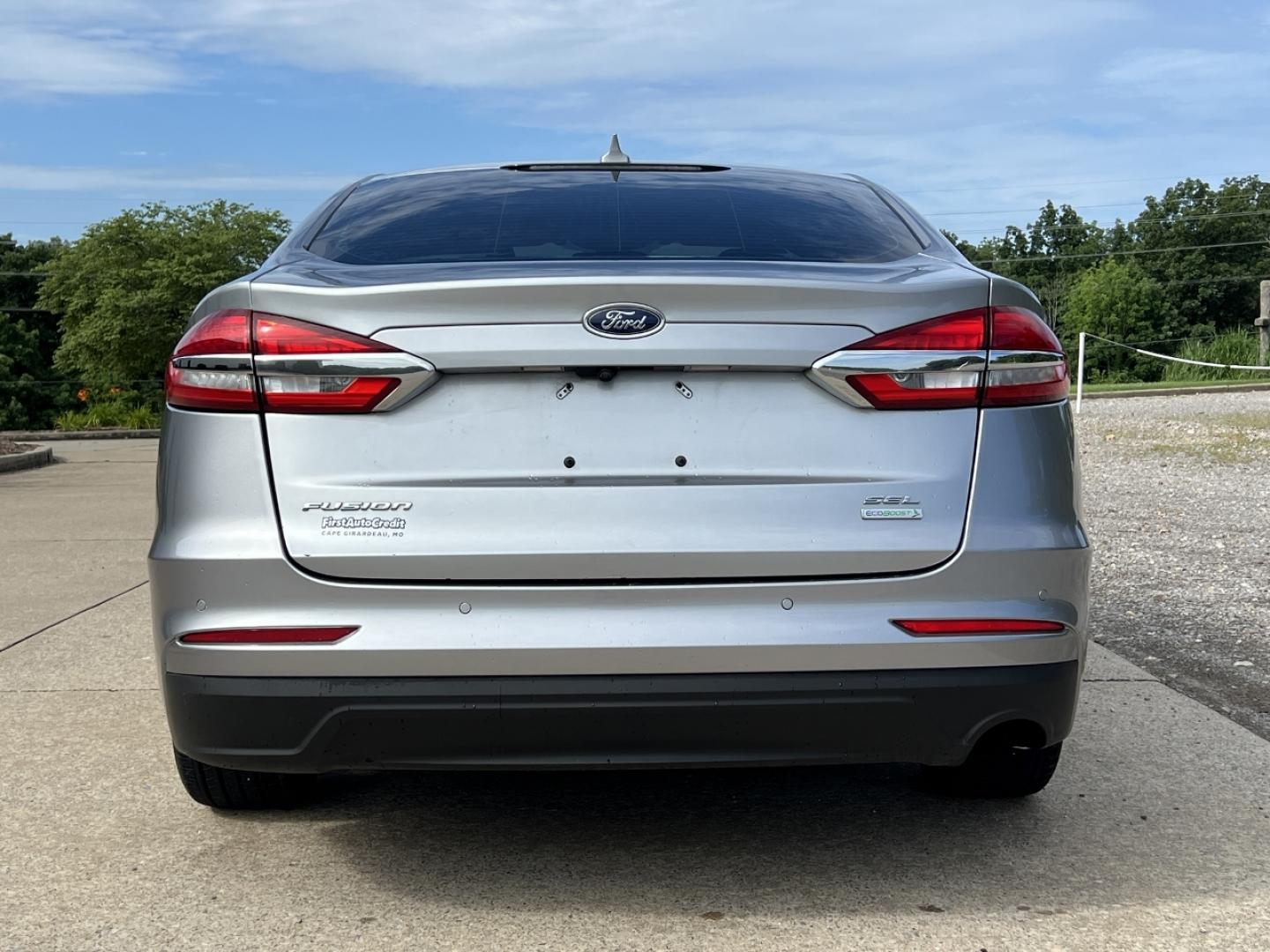 2020 SILVER /Black Leather Ford Fusion SEL (3FA6P0CD1LR) with an 1.5L 4 Cyl. engine, Automatic transmission, located at 506 S. Kingshighway, Cape Girardeau, MO, 63703, (573) 235-5000, 37.294991, -89.553635 - 2020 Ford Fusion SEL 109xxx miles Front Wheel Drive 1.5L 4 Cyl. Automatic Leather Backup Camera Power/Heated Seats Bluetooth Remote Start Cruise Power Windows/Locks/Mirrors We have financing available and we accept trades! Fill out a credit application on our website or come by today! I - Photo#11