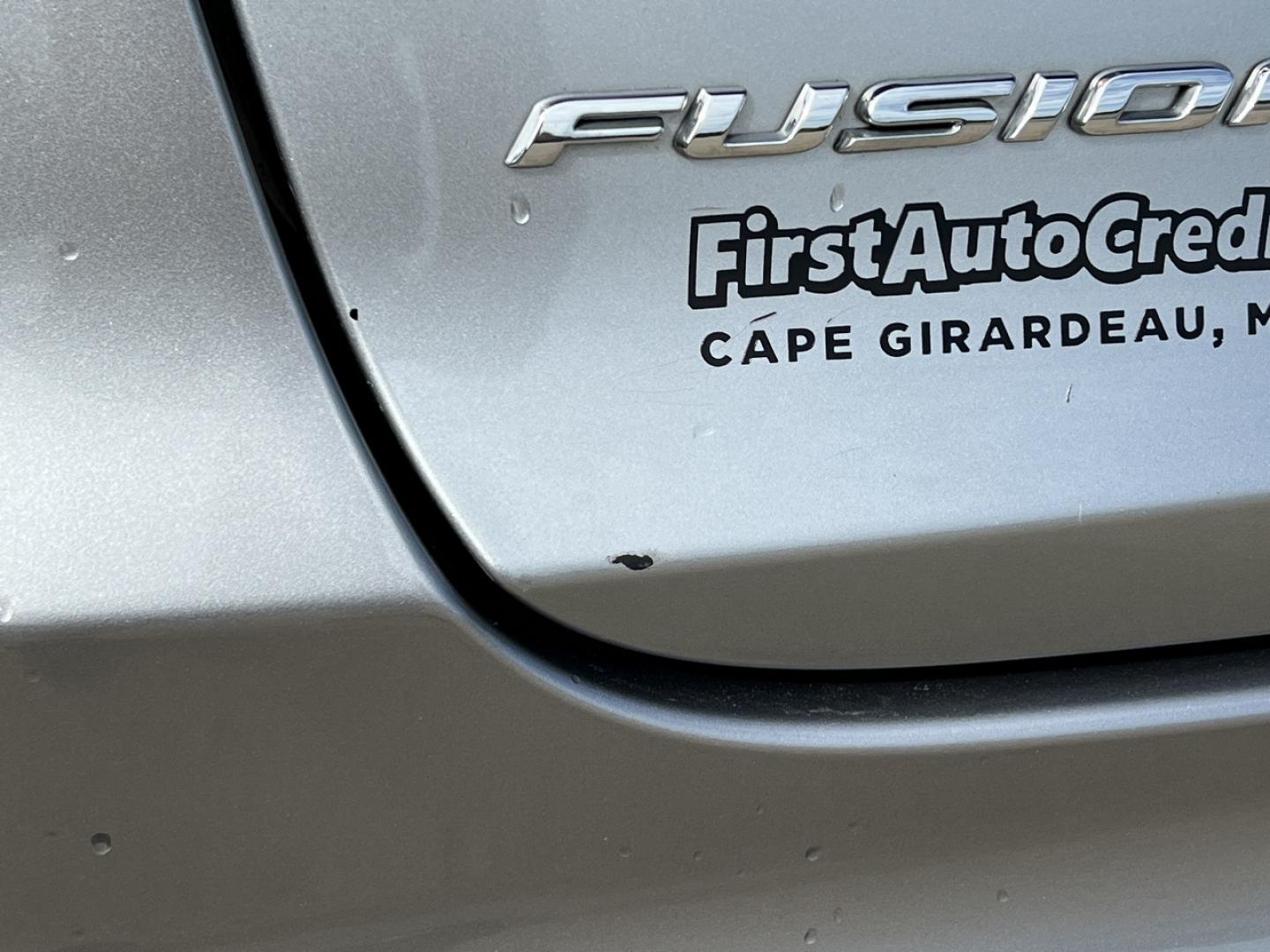 2020 SILVER /Black Leather Ford Fusion SEL (3FA6P0CD1LR) with an 1.5L 4 Cyl. engine, Automatic transmission, located at 506 S. Kingshighway, Cape Girardeau, MO, 63703, (573) 235-5000, 37.294991, -89.553635 - 2020 Ford Fusion SEL 109xxx miles Front Wheel Drive 1.5L 4 Cyl. Automatic Leather Backup Camera Power/Heated Seats Bluetooth Remote Start Cruise Power Windows/Locks/Mirrors We have financing available and we accept trades! Fill out a credit application on our website or come by today! I - Photo#42