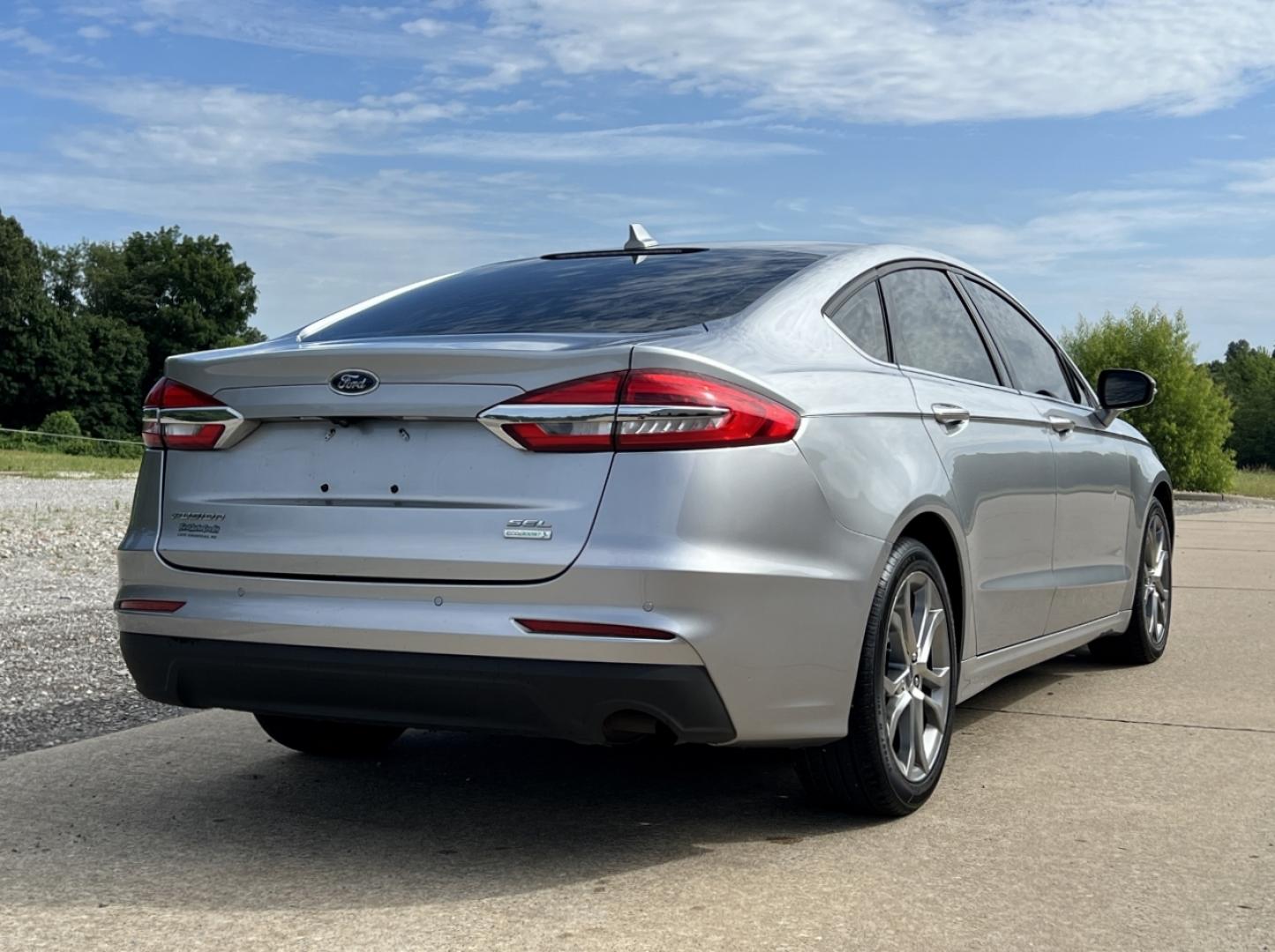 2020 SILVER /Black Leather Ford Fusion SEL (3FA6P0CD1LR) with an 1.5L 4 Cyl. engine, Automatic transmission, located at 506 S. Kingshighway, Cape Girardeau, MO, 63703, (573) 235-5000, 37.294991, -89.553635 - 2020 Ford Fusion SEL 109xxx miles Front Wheel Drive 1.5L 4 Cyl. Automatic Leather Backup Camera Power/Heated Seats Bluetooth Remote Start Cruise Power Windows/Locks/Mirrors We have financing available and we accept trades! Fill out a credit application on our website or come by today! I - Photo#9