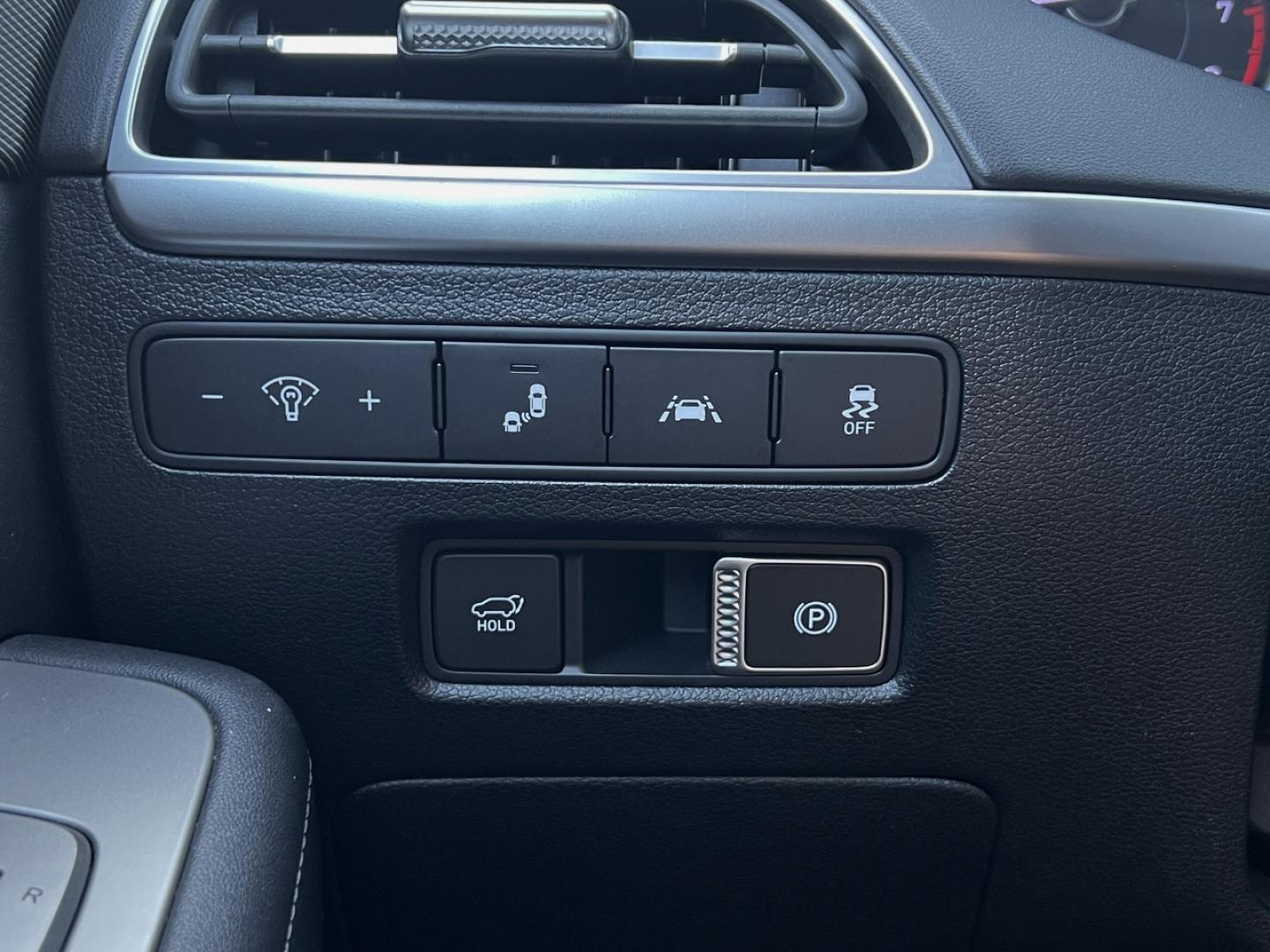 2020 NAVY /Gray Cloth Hyundai Palisade SEL (KM8R34HE9LU) with an 3.8L V6 engine, Automatic transmission, located at 2990 Old Orchard Rd., Jackson, MO, 63755, 37.354214, -89.612106 - 2020 Hyundai Palisade SEL 1-Owner 112xxx miles Front Wheel Drive 3.8L V6 Automatic 3rd Row Backup Camera Power Driver Seat Heated Seats Bluetooth Remote Start Cruise Power Windows/Locks/Mirrors We have financing available and we accept trades! Fill out a credit application on our websi - Photo#34