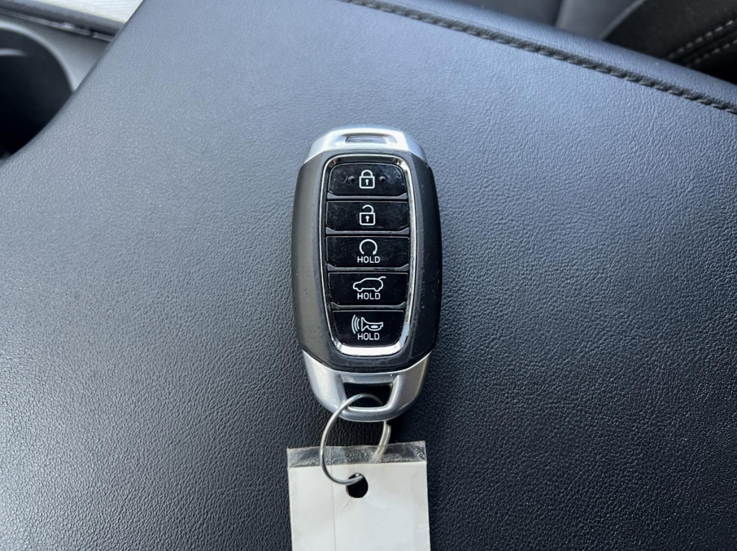 2020 NAVY /Gray Cloth Hyundai Palisade SEL (KM8R34HE9LU) with an 3.8L V6 engine, Automatic transmission, located at 2990 Old Orchard Rd., Jackson, MO, 63755, 37.354214, -89.612106 - 2020 Hyundai Palisade SEL 1-Owner 112xxx miles Front Wheel Drive 3.8L V6 Automatic 3rd Row Backup Camera Power Driver Seat Heated Seats Bluetooth Remote Start Cruise Power Windows/Locks/Mirrors We have financing available and we accept trades! Fill out a credit application on our websi - Photo#6