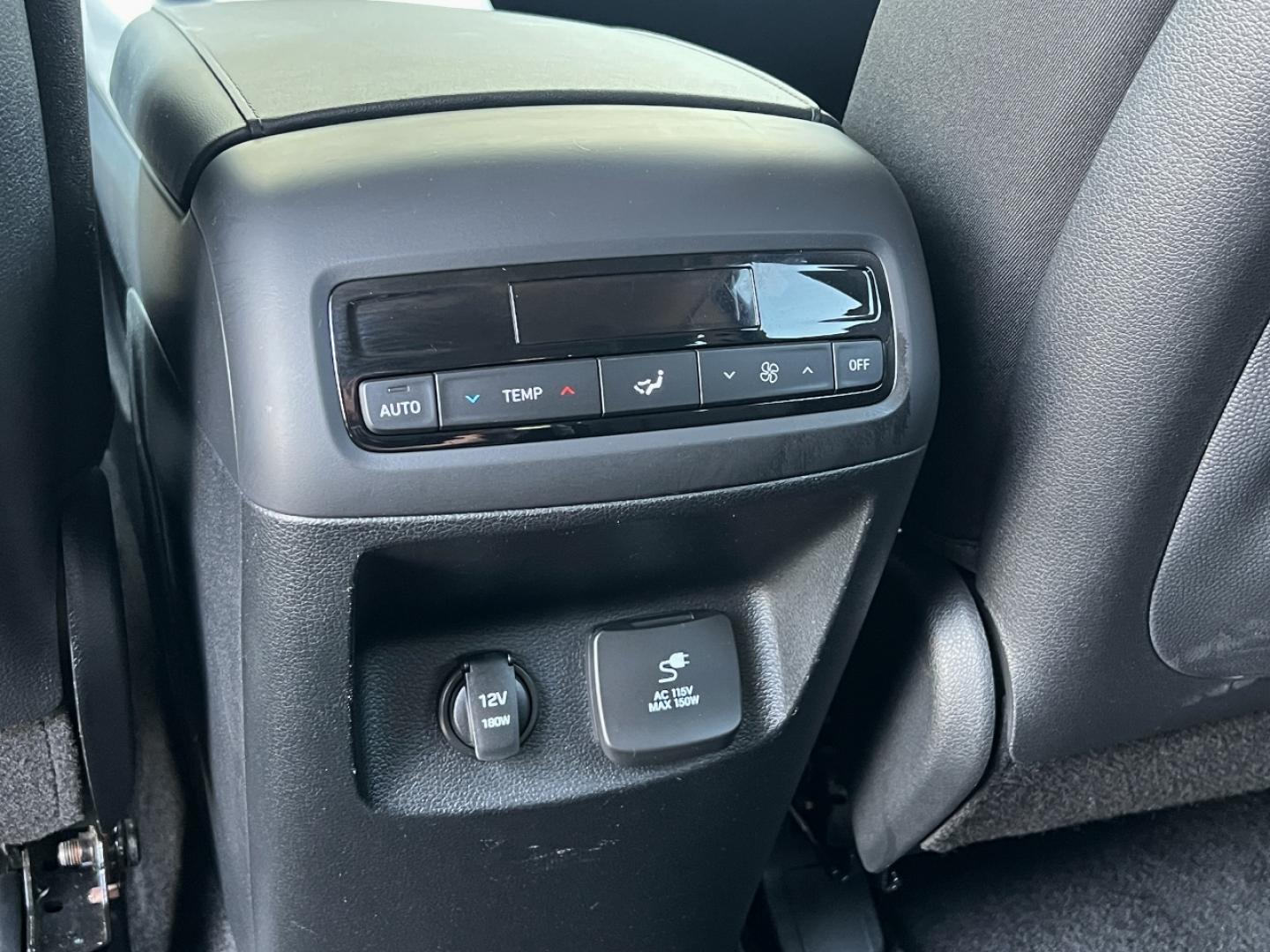 2020 NAVY /Gray Cloth Hyundai Palisade SEL (KM8R34HE9LU) with an 3.8L V6 engine, Automatic transmission, located at 2990 Old Orchard Rd., Jackson, MO, 63755, 37.354214, -89.612106 - 2020 Hyundai Palisade SEL 1-Owner 112xxx miles Front Wheel Drive 3.8L V6 Automatic 3rd Row Backup Camera Power Driver Seat Heated Seats Bluetooth Remote Start Cruise Power Windows/Locks/Mirrors We have financing available and we accept trades! Fill out a credit application on our websi - Photo#37