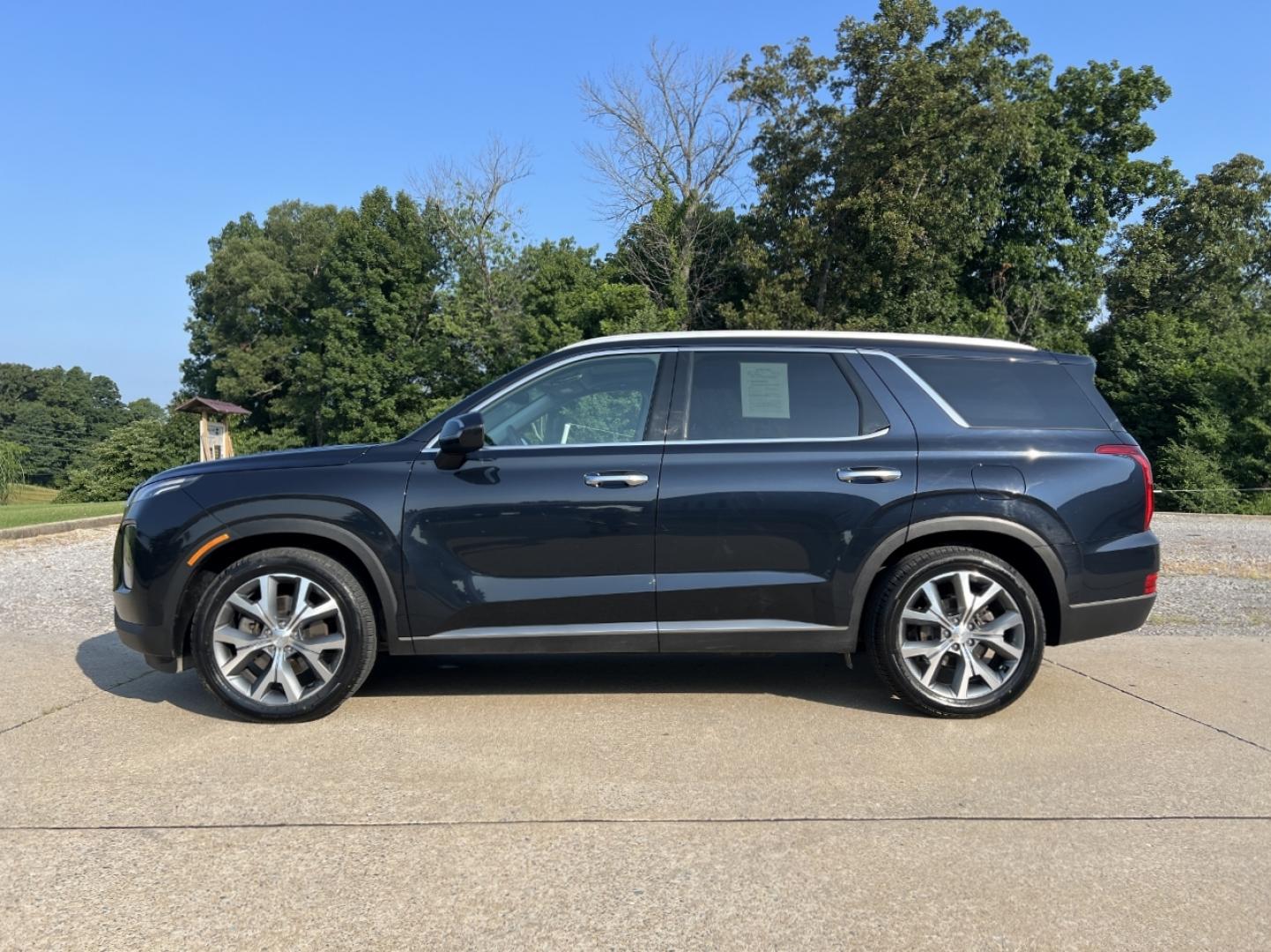 2020 NAVY /Gray Cloth Hyundai Palisade SEL (KM8R34HE9LU) with an 3.8L V6 engine, Automatic transmission, located at 2990 Old Orchard Rd., Jackson, MO, 63755, 37.354214, -89.612106 - 2020 Hyundai Palisade SEL 1-Owner 112xxx miles Front Wheel Drive 3.8L V6 Automatic 3rd Row Backup Camera Power Driver Seat Heated Seats Bluetooth Remote Start Cruise Power Windows/Locks/Mirrors We have financing available and we accept trades! Fill out a credit application on our websi - Photo#8