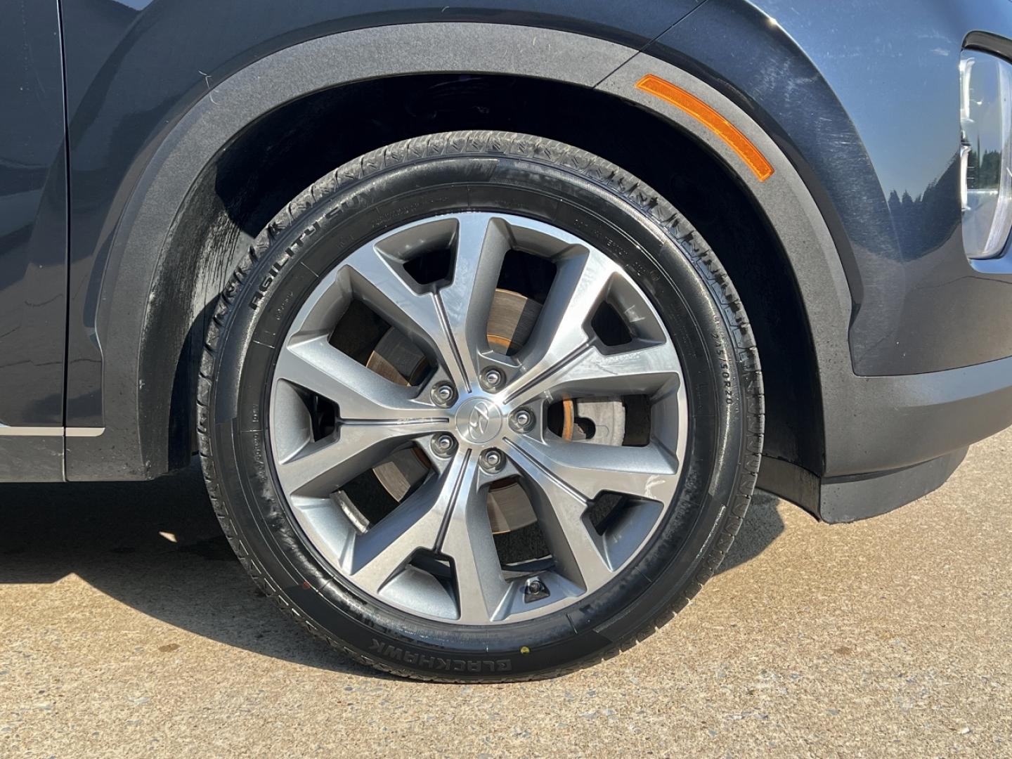 2020 NAVY /Gray Cloth Hyundai Palisade SEL (KM8R34HE9LU) with an 3.8L V6 engine, Automatic transmission, located at 2990 Old Orchard Rd., Jackson, MO, 63755, 37.354214, -89.612106 - 2020 Hyundai Palisade SEL 1-Owner 112xxx miles Front Wheel Drive 3.8L V6 Automatic 3rd Row Backup Camera Power Driver Seat Heated Seats Bluetooth Remote Start Cruise Power Windows/Locks/Mirrors We have financing available and we accept trades! Fill out a credit application on our websi - Photo#46