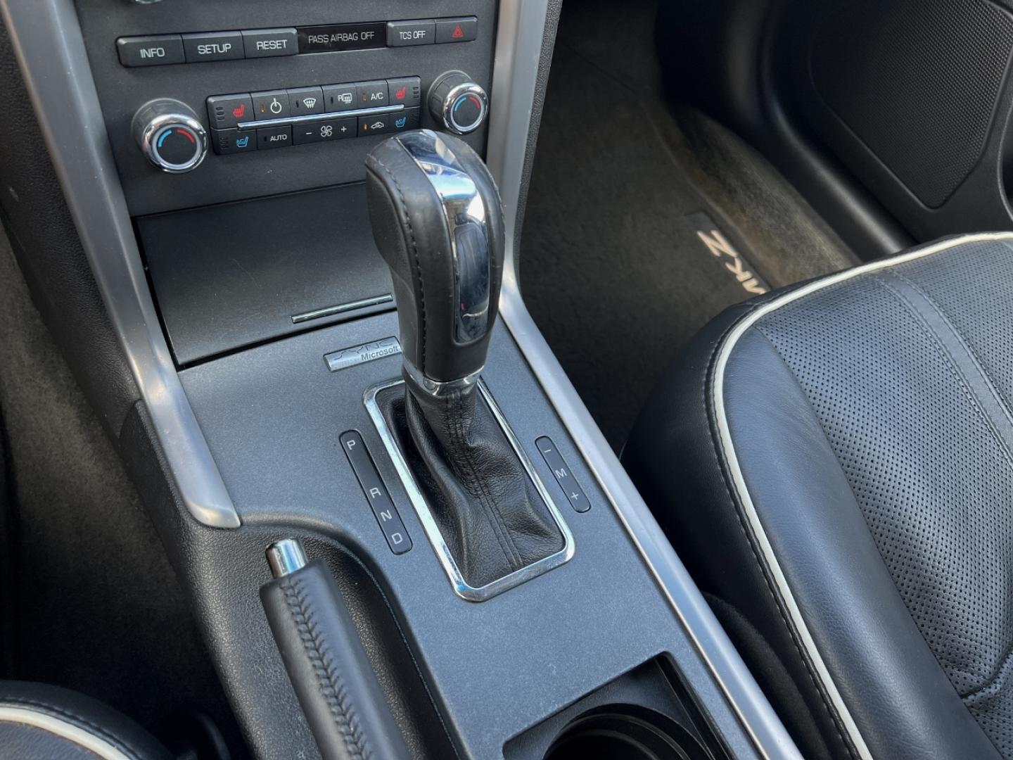 2012 WHITE /Black Leather Lincoln MKZ FWD (3LNHL2GC8CR) with an 3.5L V6 engine, Automatic transmission, located at 506 S. Kingshighway, Cape Girardeau, MO, 63703, (573) 235-5000, 37.294991, -89.553635 - 2012 Lincoln MKZ 1-Owner 150xxx miles 3.5L V6 Automatic Leather Navigation Backup Camera Power/Heated/Cooled Seats Sunroof Bluetooth Cruise Power Windows/Locks/Mirrors We have financing available and we accept trades! Fill out a credit application on our website or come by today! If yo - Photo#23