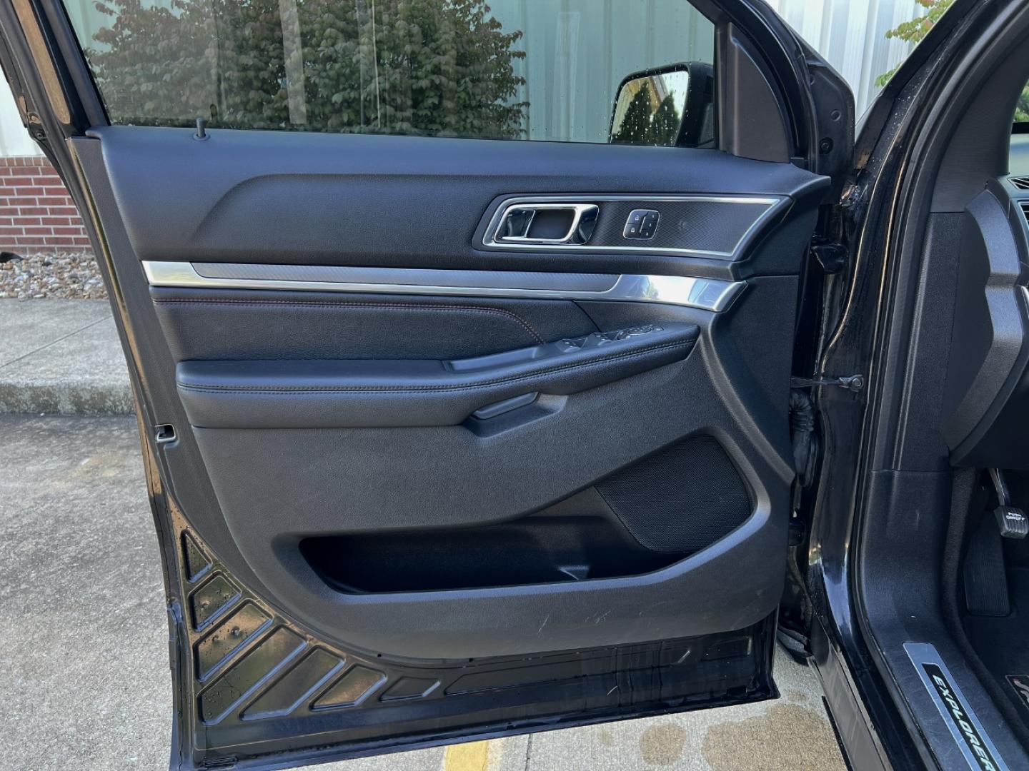 2016 BLACK /Black Leather Ford Explorer Sport 4WD (1FM5K8GT2GG) with an 3.5L V6 engine, Automatic transmission, located at 2990 Old Orchard Rd., Jackson, MO, 63755, 37.354214, -89.612106 - 2016 Ford Explorer Sport 111xxx miles 4 Wheel Drive 3.5L V6 Automatic Leather 3rd Row Navigation Power/Heated/Cooled Seats Backup Camera Sunroof Bluetooth Remote Start Cruise Power Windows/Locks/Mirrors We have financing available and we accept trades! Fill out a credit application on - Photo#15