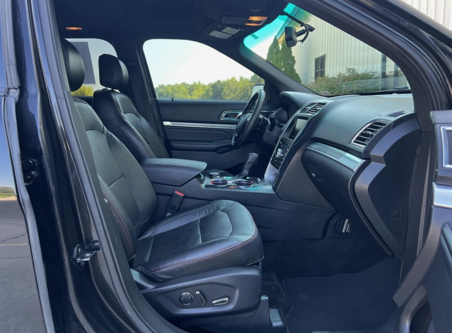 2016 BLACK /Black Leather Ford Explorer Sport 4WD (1FM5K8GT2GG) with an 3.5L V6 engine, Automatic transmission, located at 2990 Old Orchard Rd., Jackson, MO, 63755, 37.354214, -89.612106 - 2016 Ford Explorer Sport 111xxx miles 4 Wheel Drive 3.5L V6 Automatic Leather 3rd Row Navigation Power/Heated/Cooled Seats Backup Camera Sunroof Bluetooth Remote Start Cruise Power Windows/Locks/Mirrors We have financing available and we accept trades! Fill out a credit application on - Photo#18
